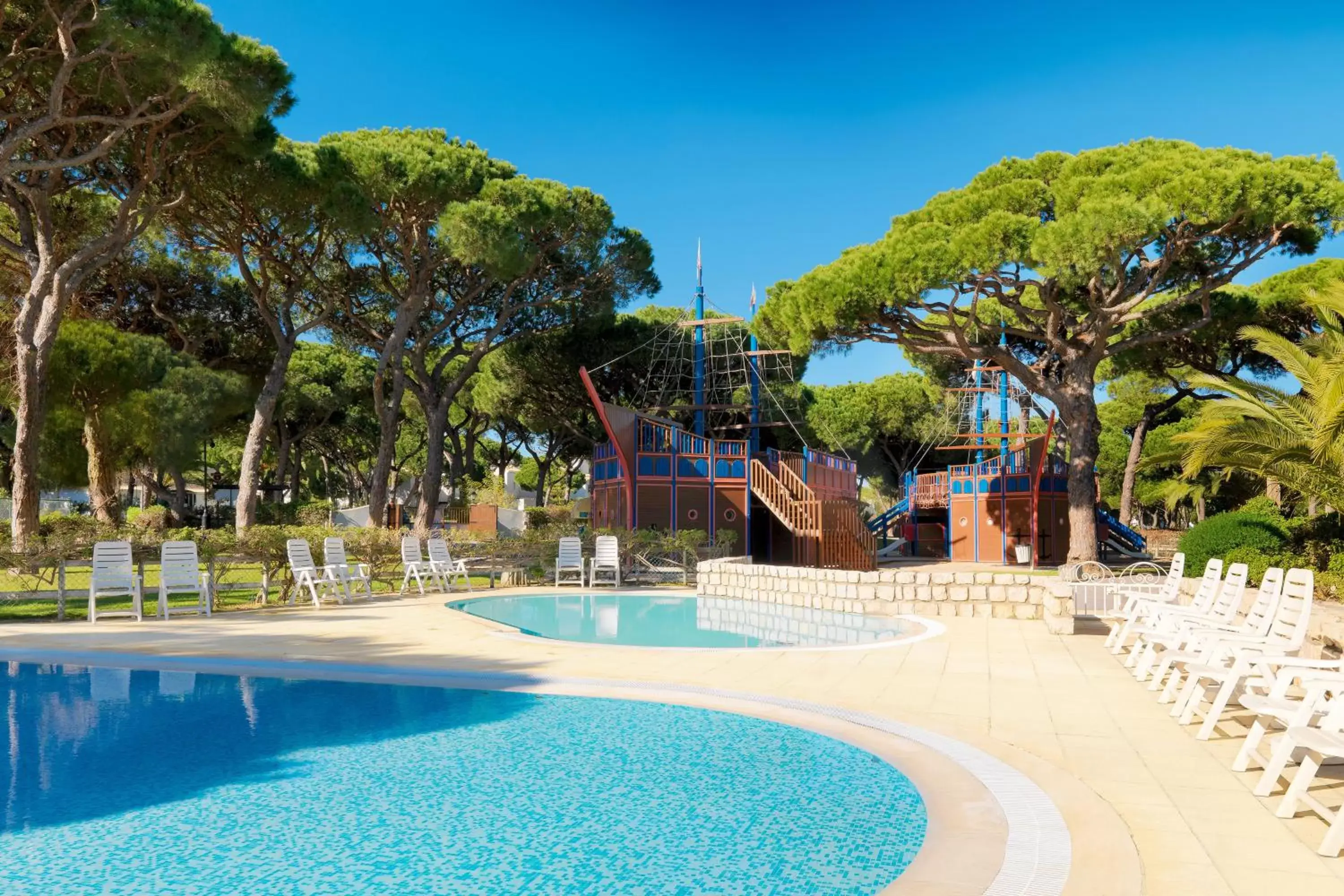 Swimming Pool in Pine Cliffs Ocean Suites, a Luxury Collection Resort & Spa, Algarve