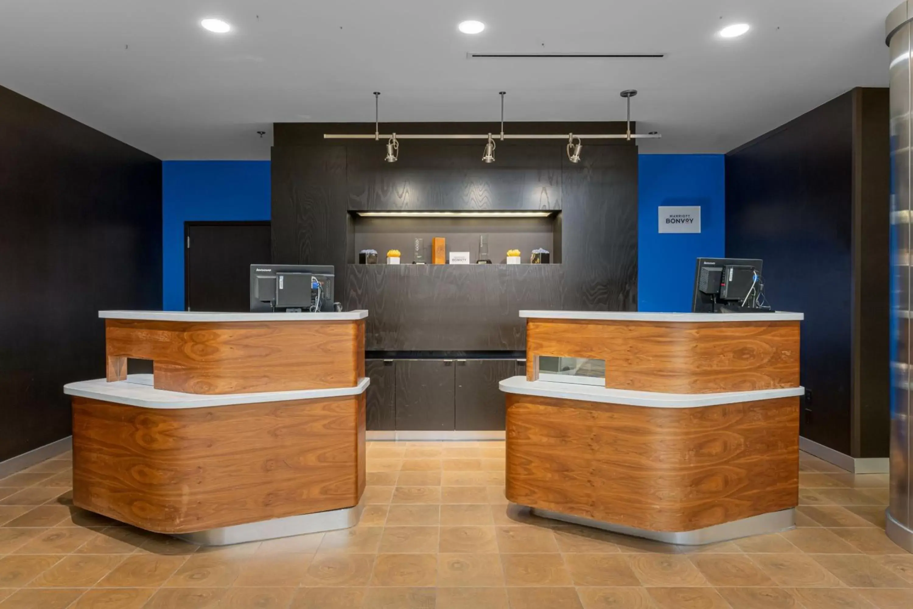 Lobby or reception, Lobby/Reception in Courtyard by Marriott Asheville Airport