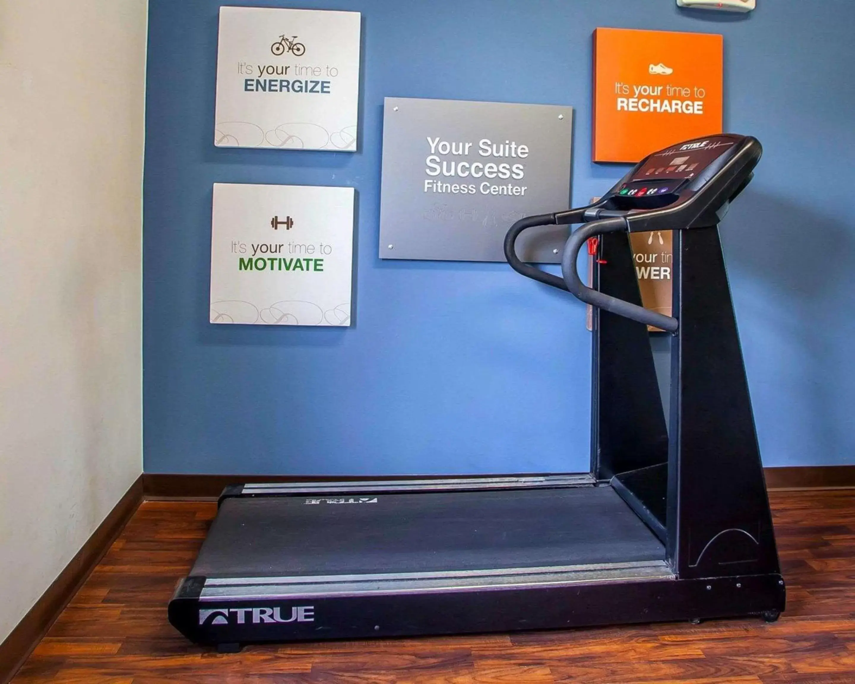 Fitness centre/facilities in Comfort Suites East Brunswick - South River