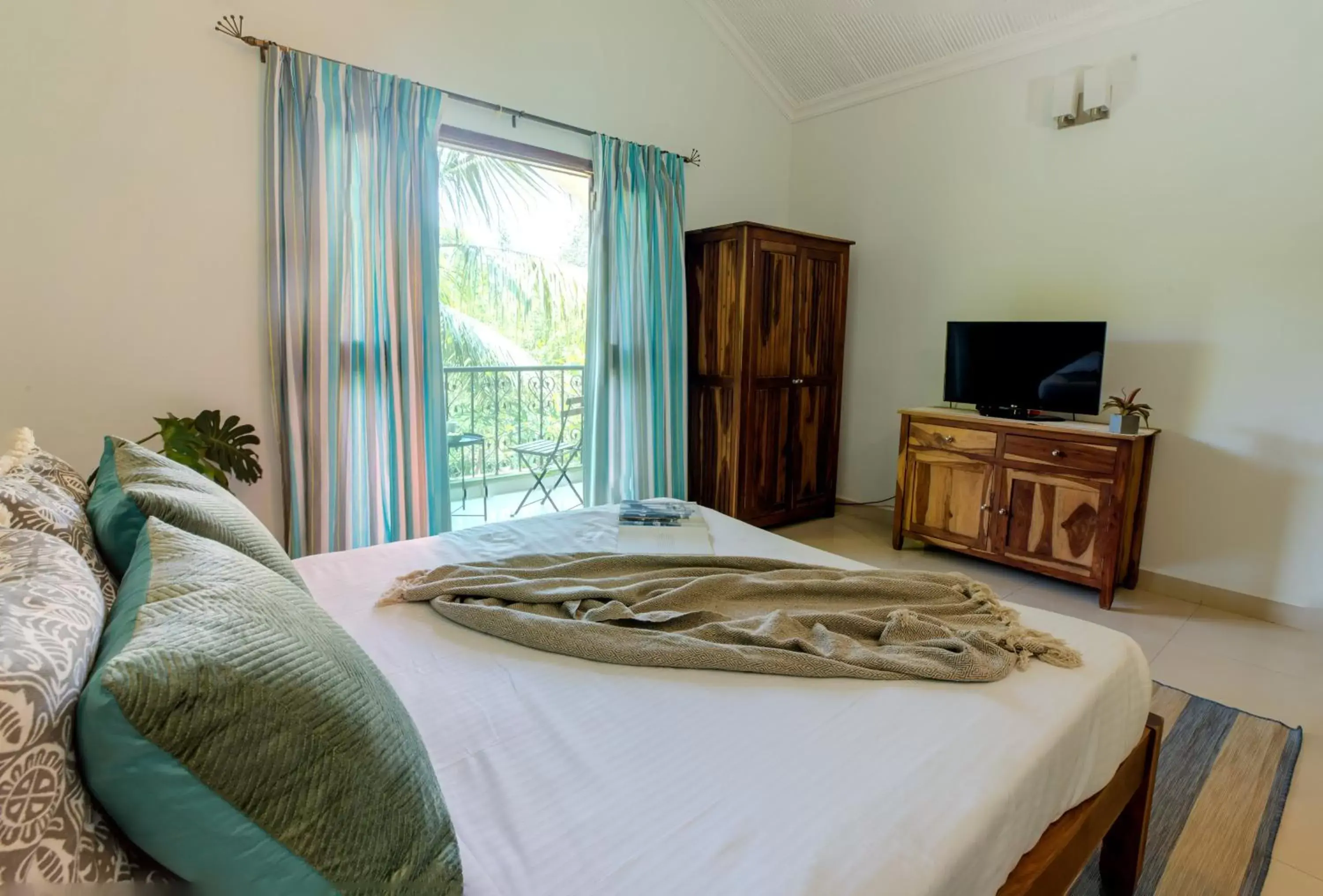Bedroom, Bed in Aguada Anchorage - The Villa Resort