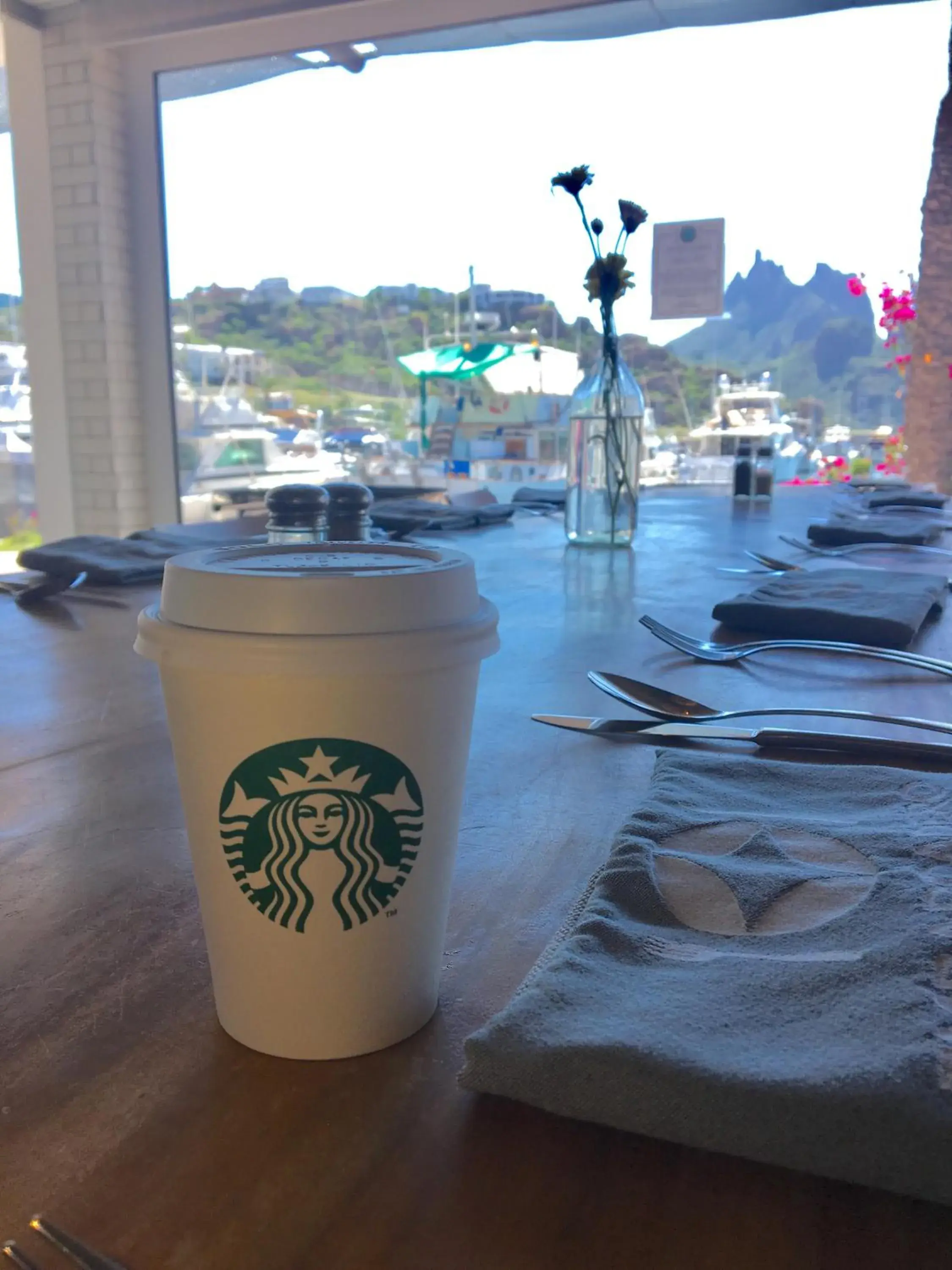 Dining area in Marinaterra Hotel & Spa Dining area in Marinaterra Hotel & Spa