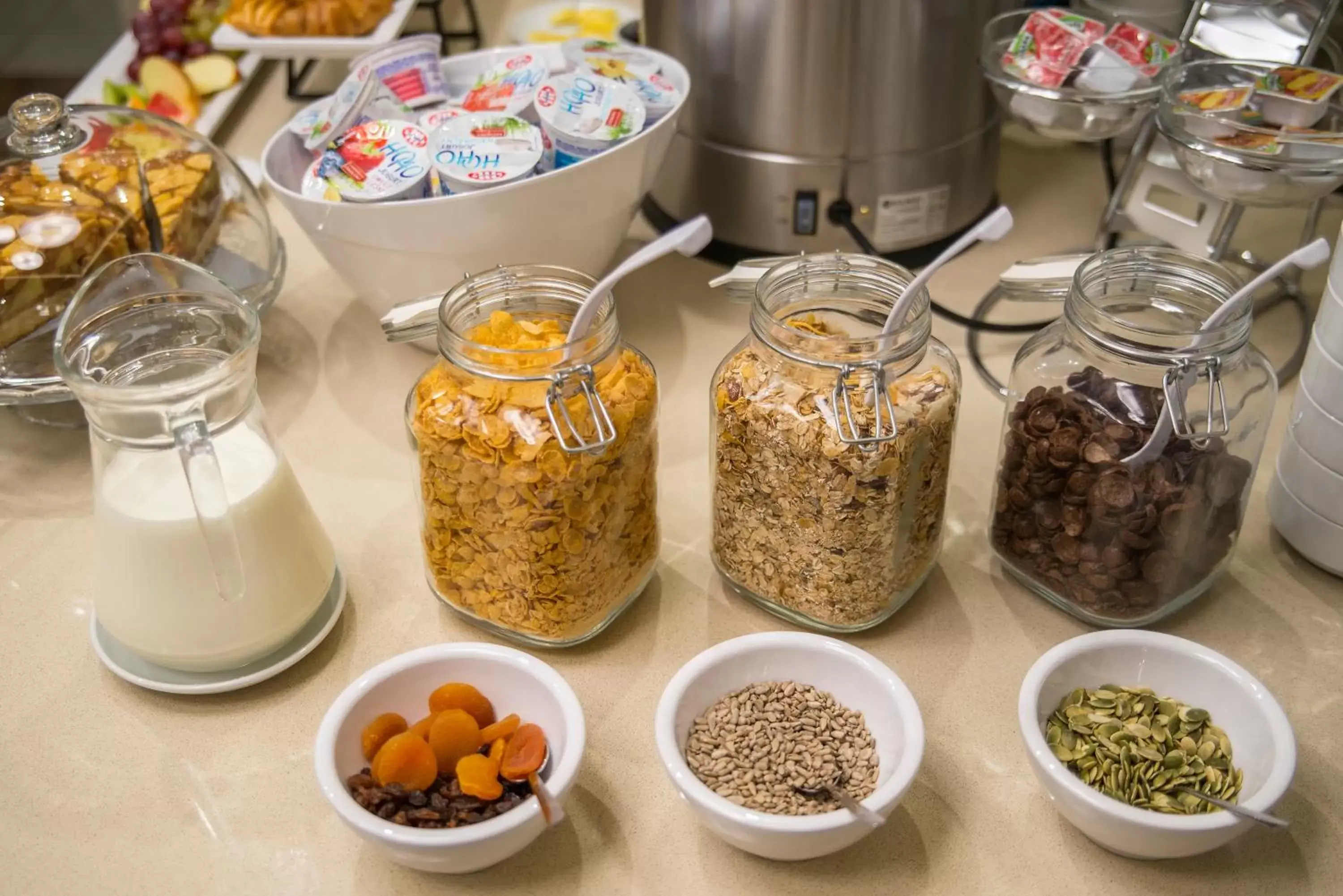 Buffet breakfast in Citi Hotel's Wrocław Buffet breakfast in Citi Hotel's Wrocław