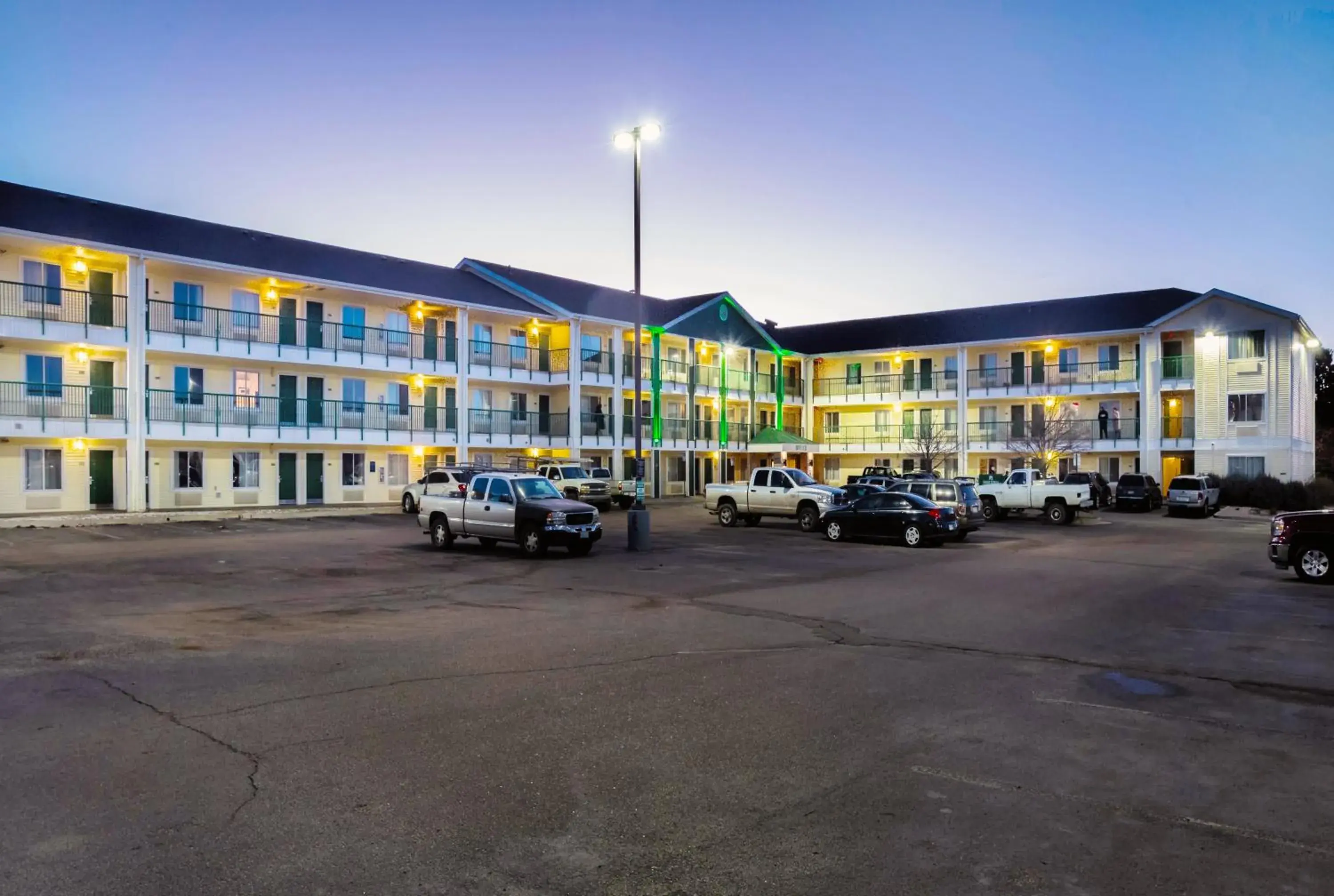 Property building in HomeTowne Studios by Red Roof Colorado Springs - Airport Property building in HomeTowne Studios by Red Roof Colorado Springs - Airport