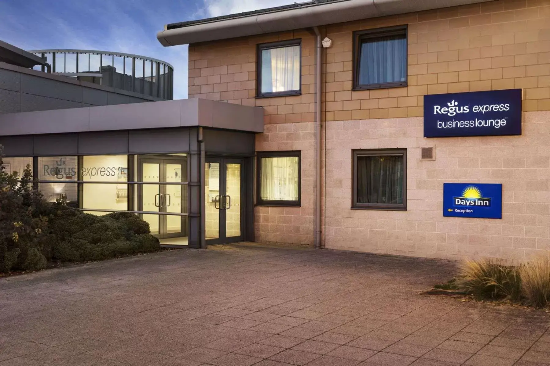 Facade/entrance, Property Building in Days Inn Cannock - Norton Canes