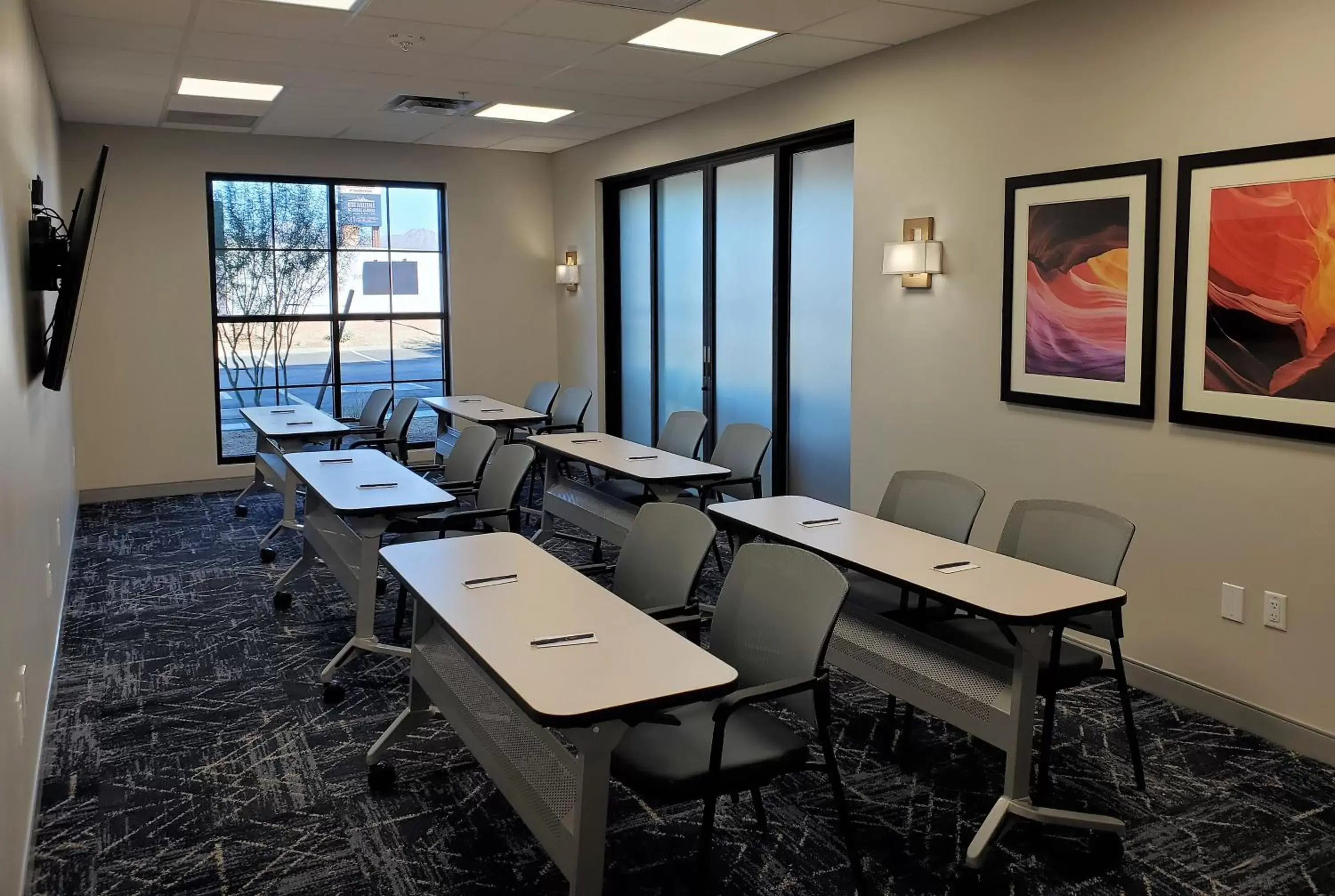 Meeting/conference room in Comfort Suites Scottsdale Talking Stick Entertainment District