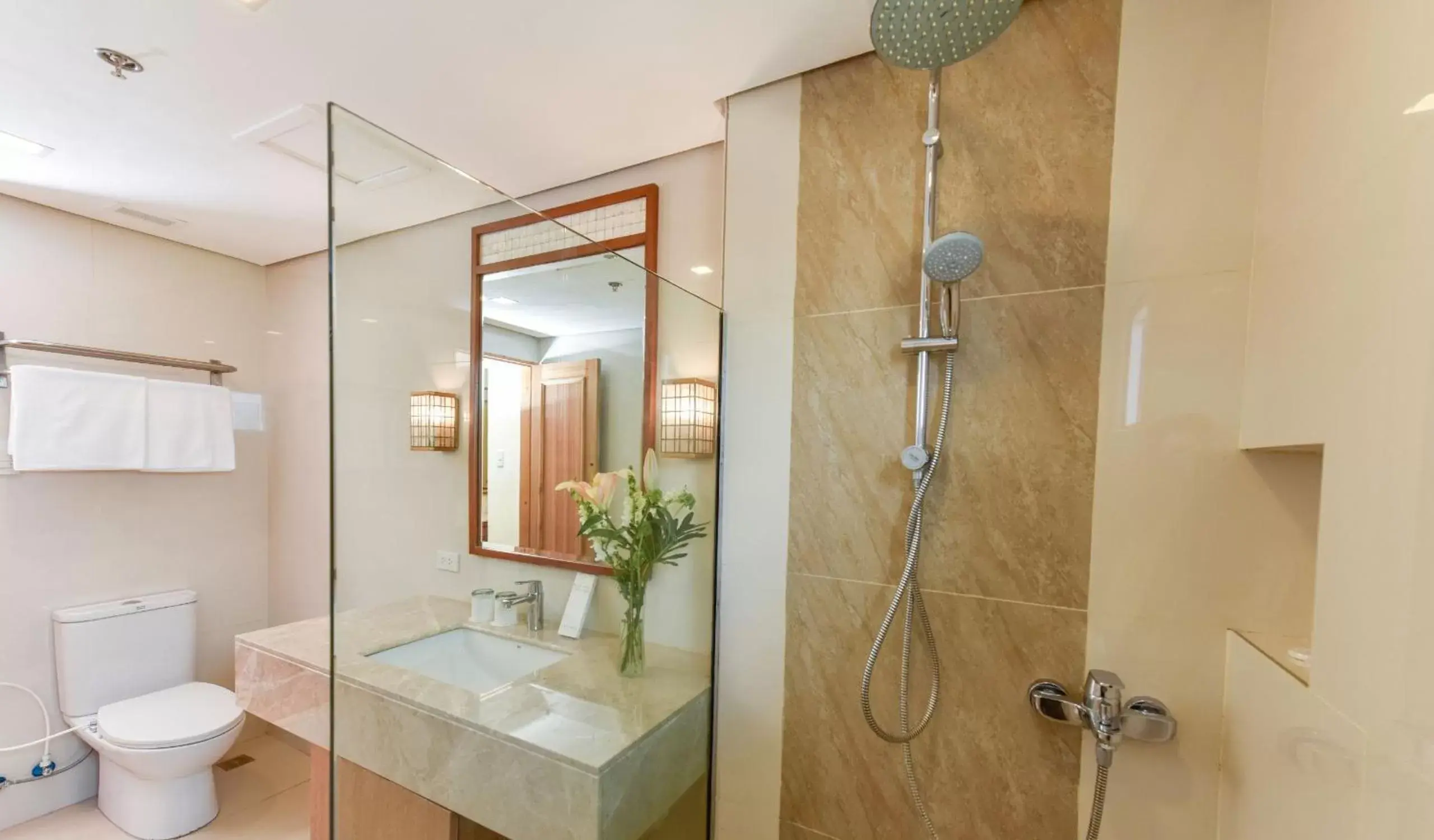 Shower, Bathroom in Kabayan Hotel Pasay