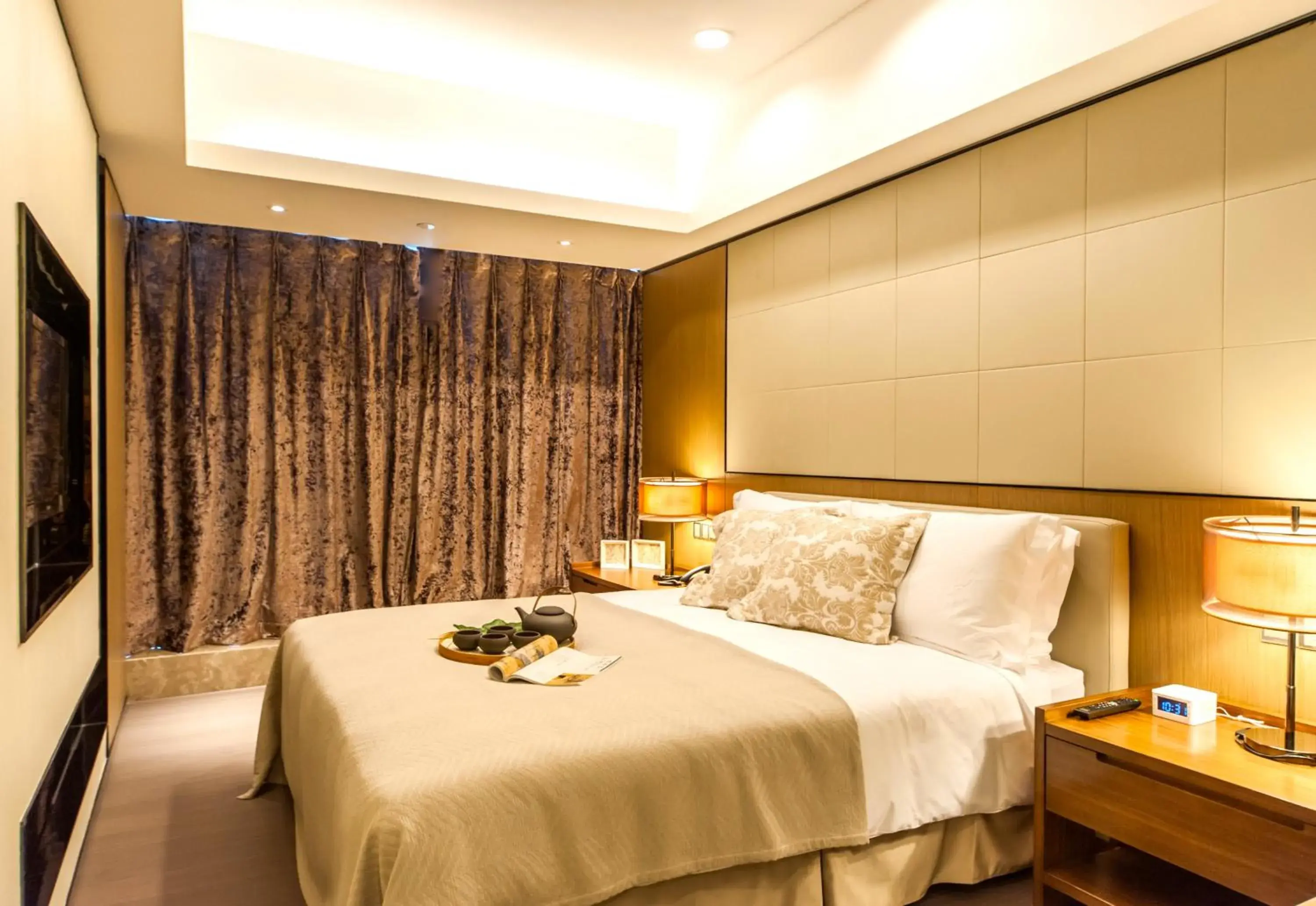 Bedroom, Bed in Ascott IFC Guangzhou Residence