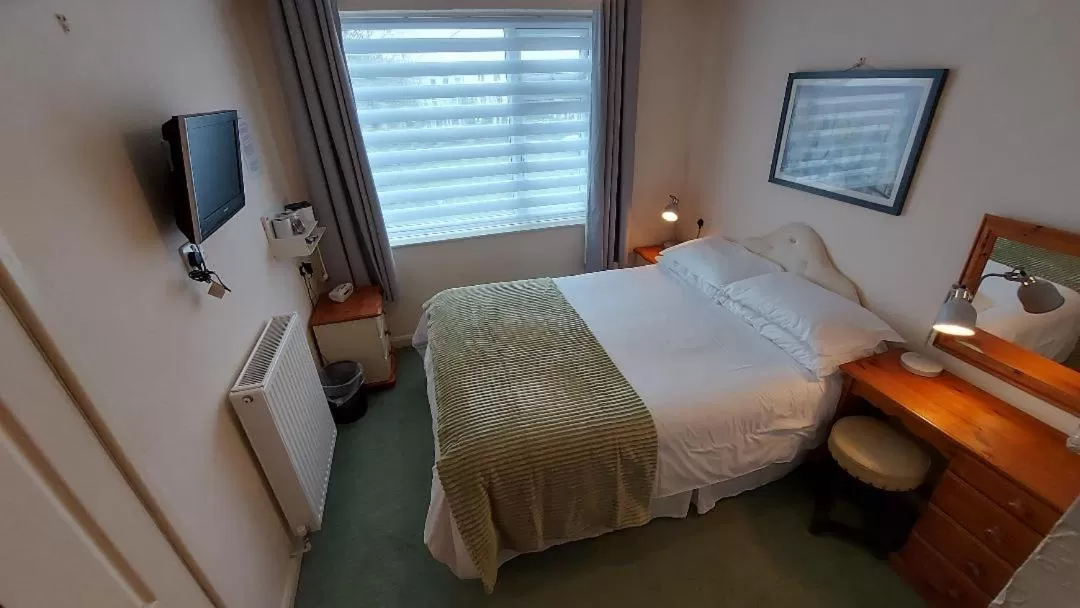 Bed in The Clifton at Paignton