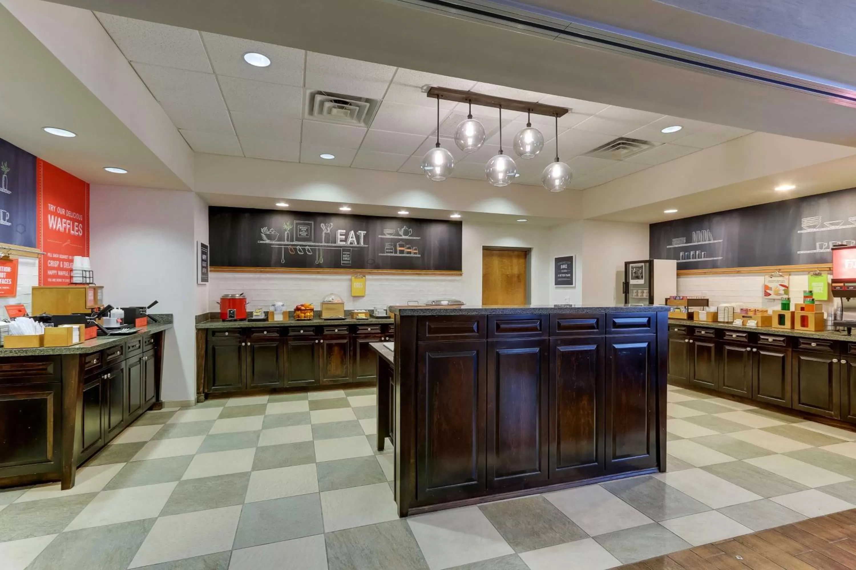 Breakfast in Hampton Inn and Suites Swansboro Near Camp Lejeune