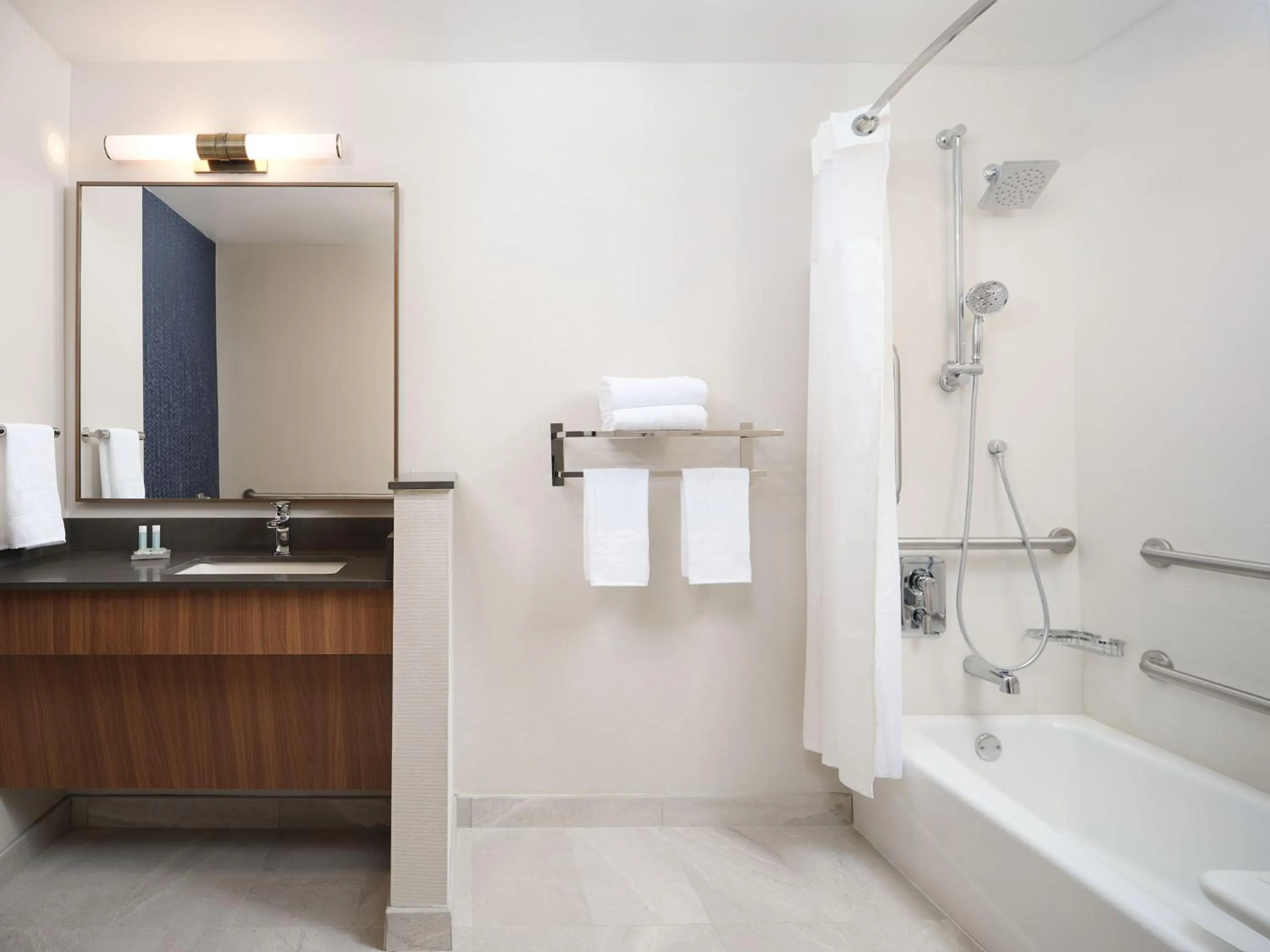 Shower in Fairfield Inn & Suites by Marriott Fort Lauderdale Northwest