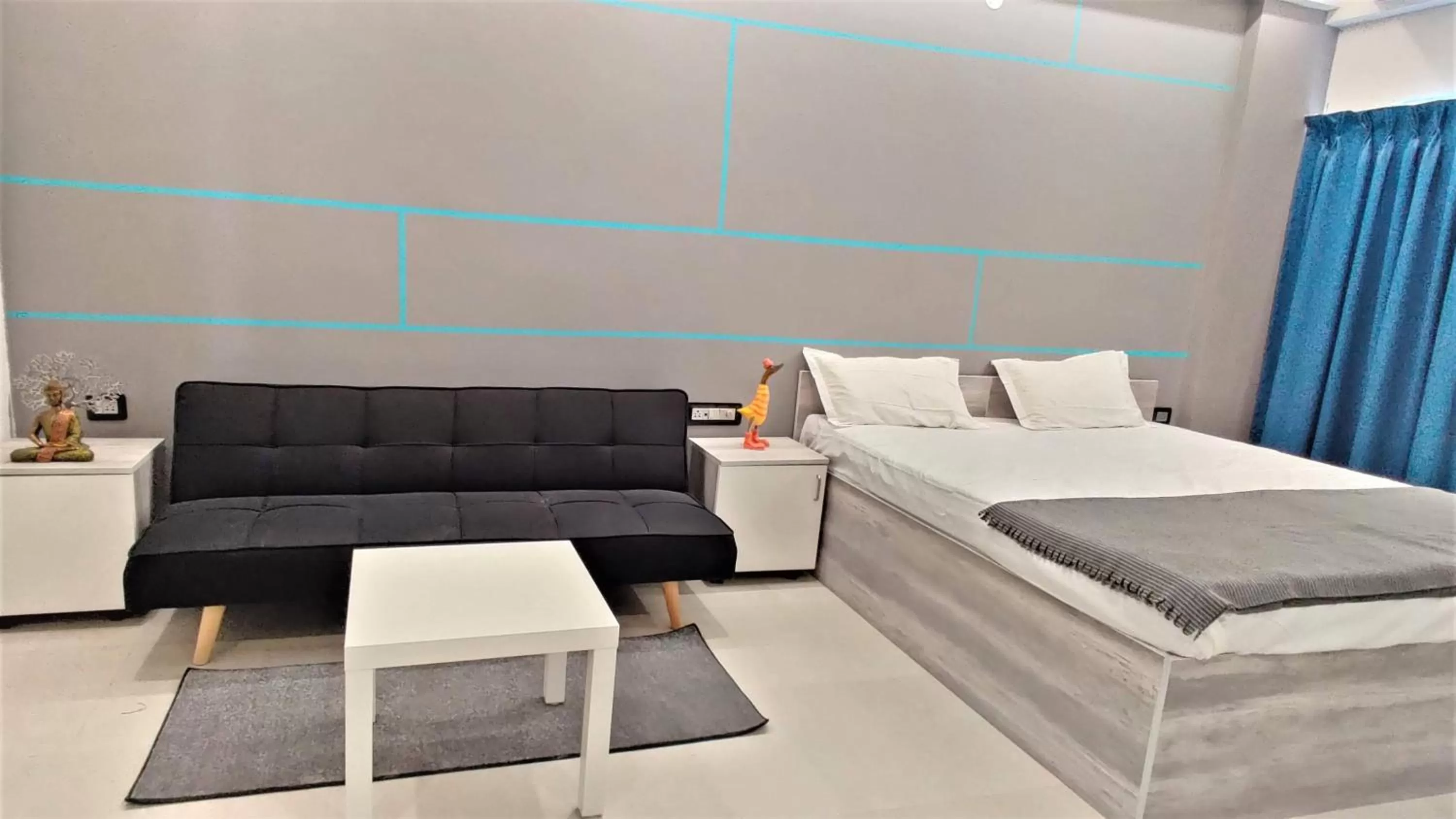 Bed in RESTEL STUDIO FLATS