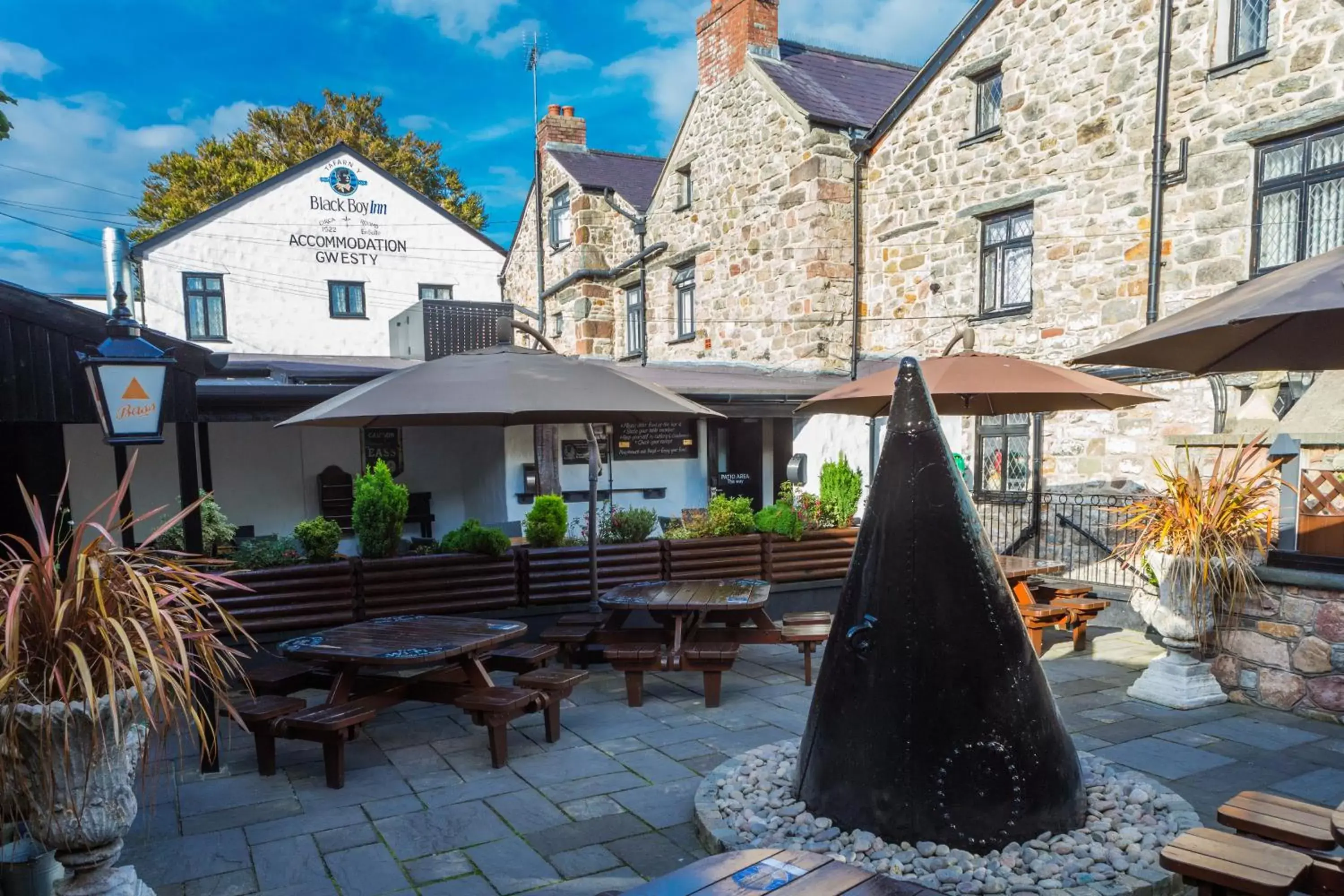 Patio in The Black Boy Inn