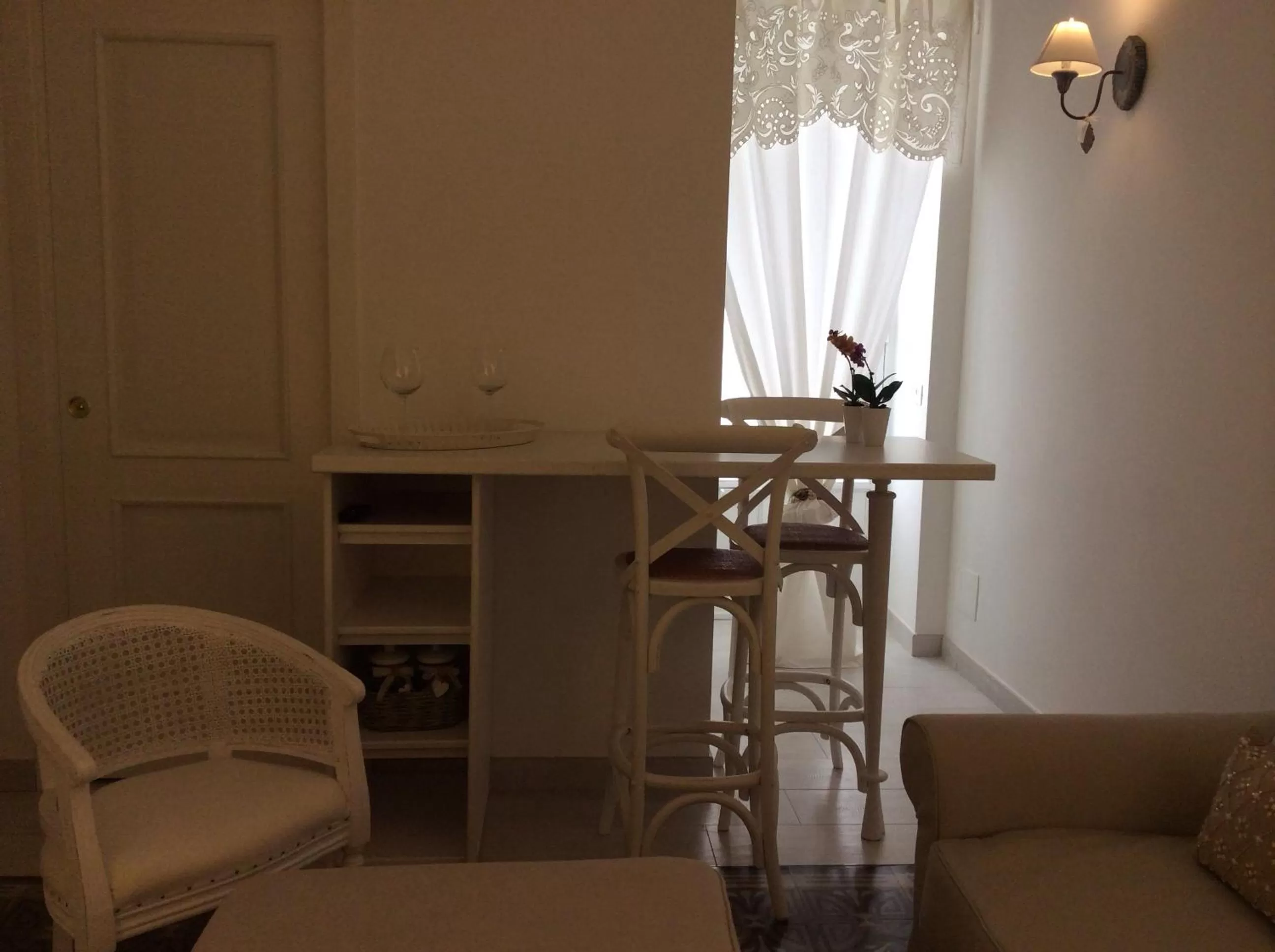 Seating area in Suite Le Perle