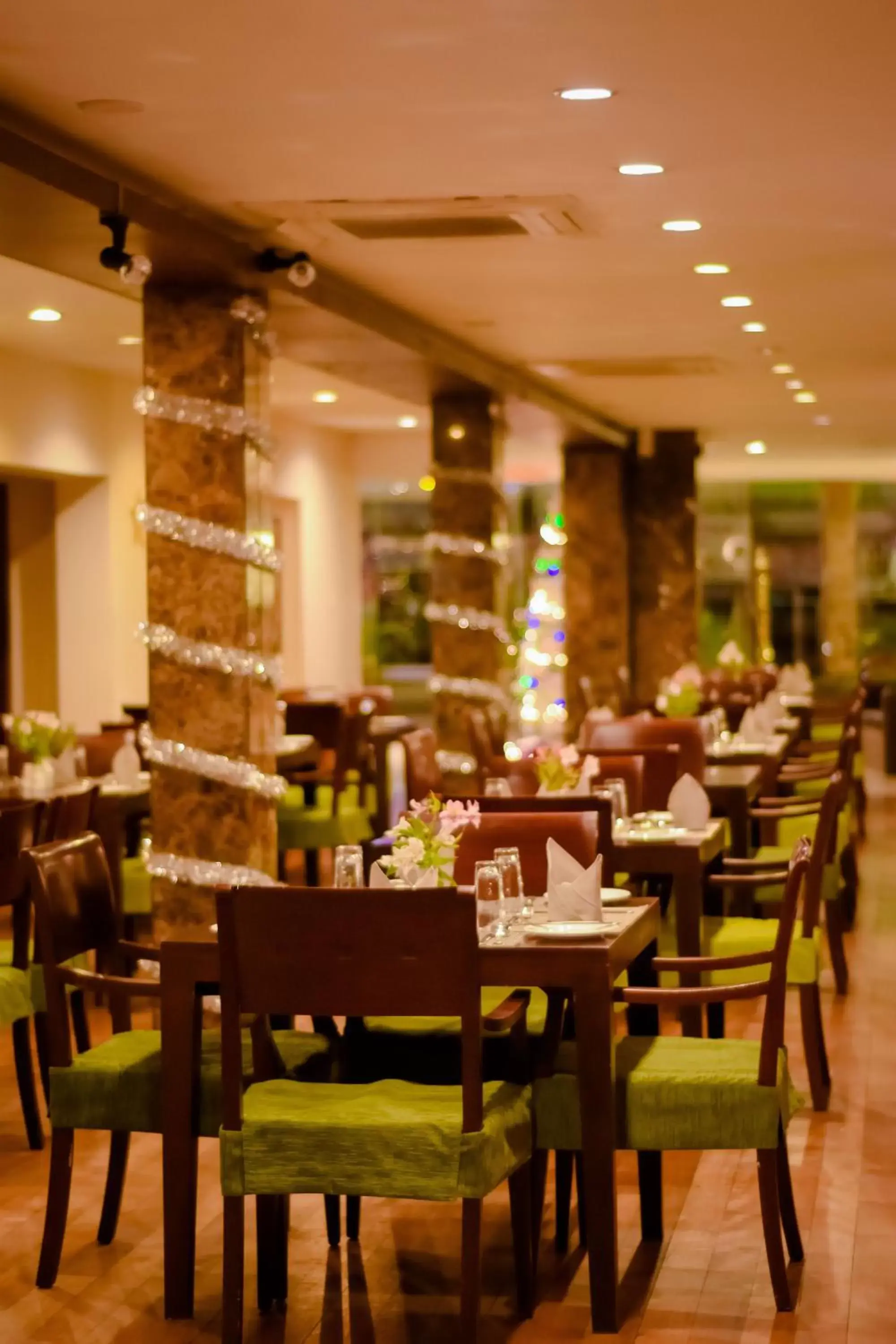 Restaurant/Places to Eat in Hotel Casamara