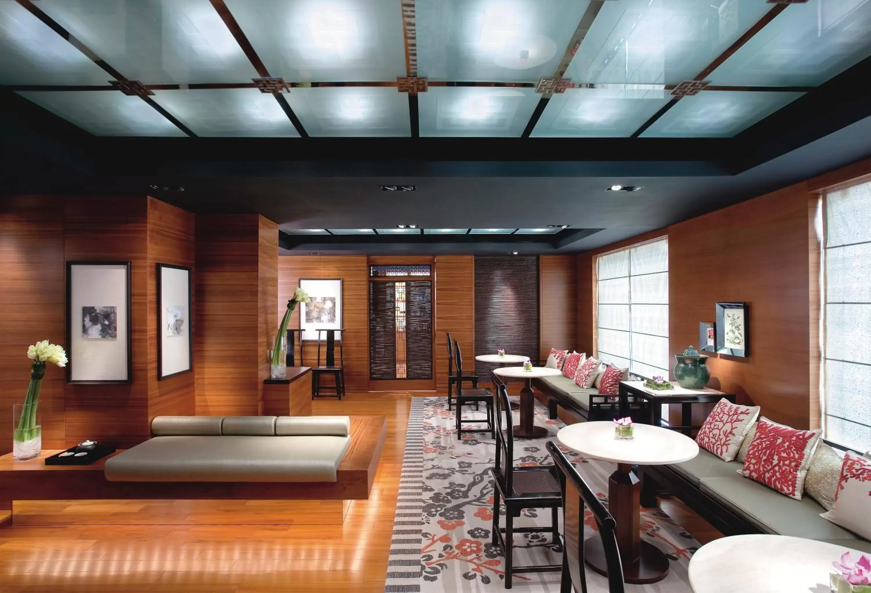 Lobby or reception, Lounge/Bar in Mandarin Oriental Hong Kong