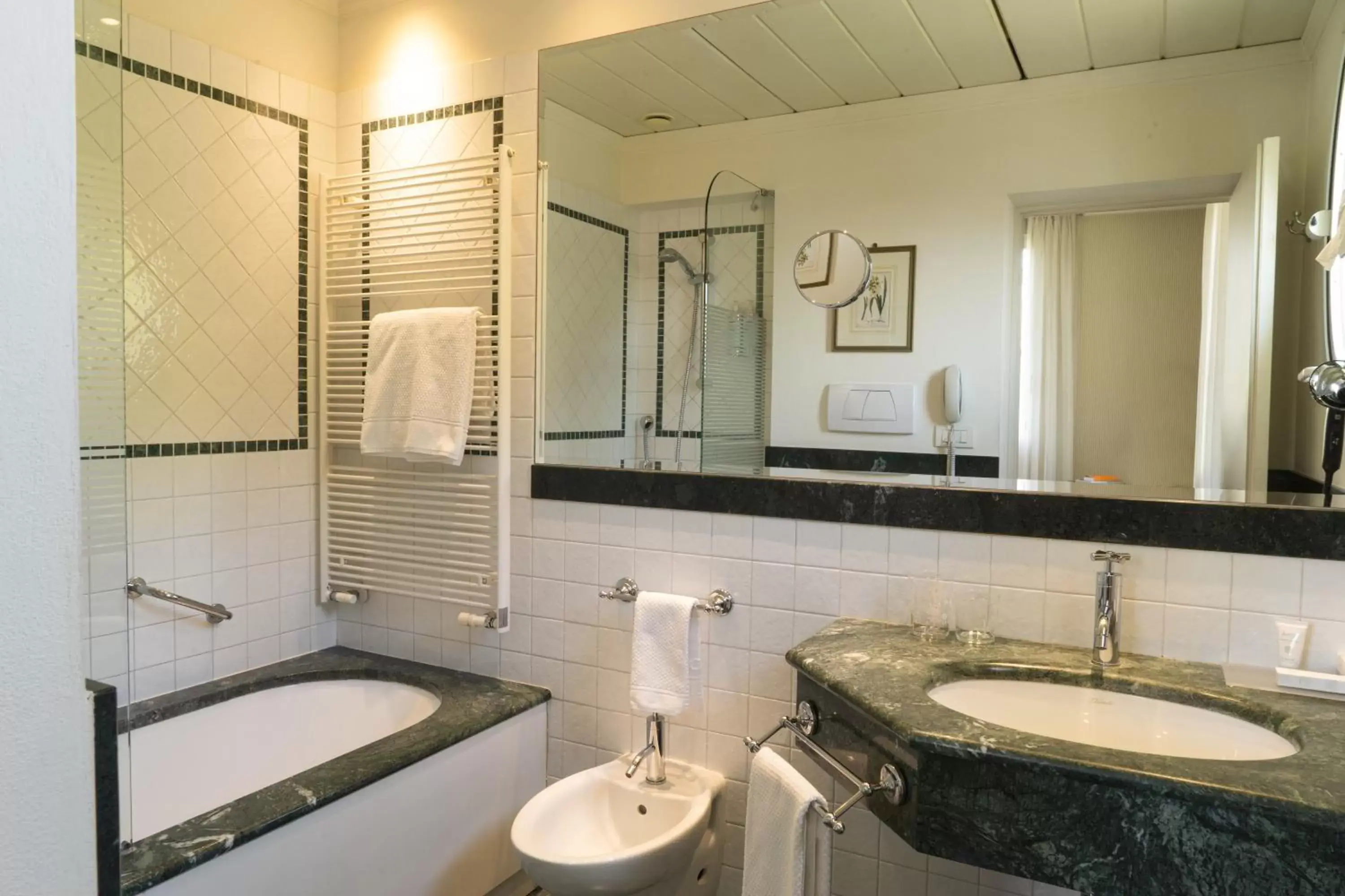 Bathroom in Villa Abbondanzi Resort