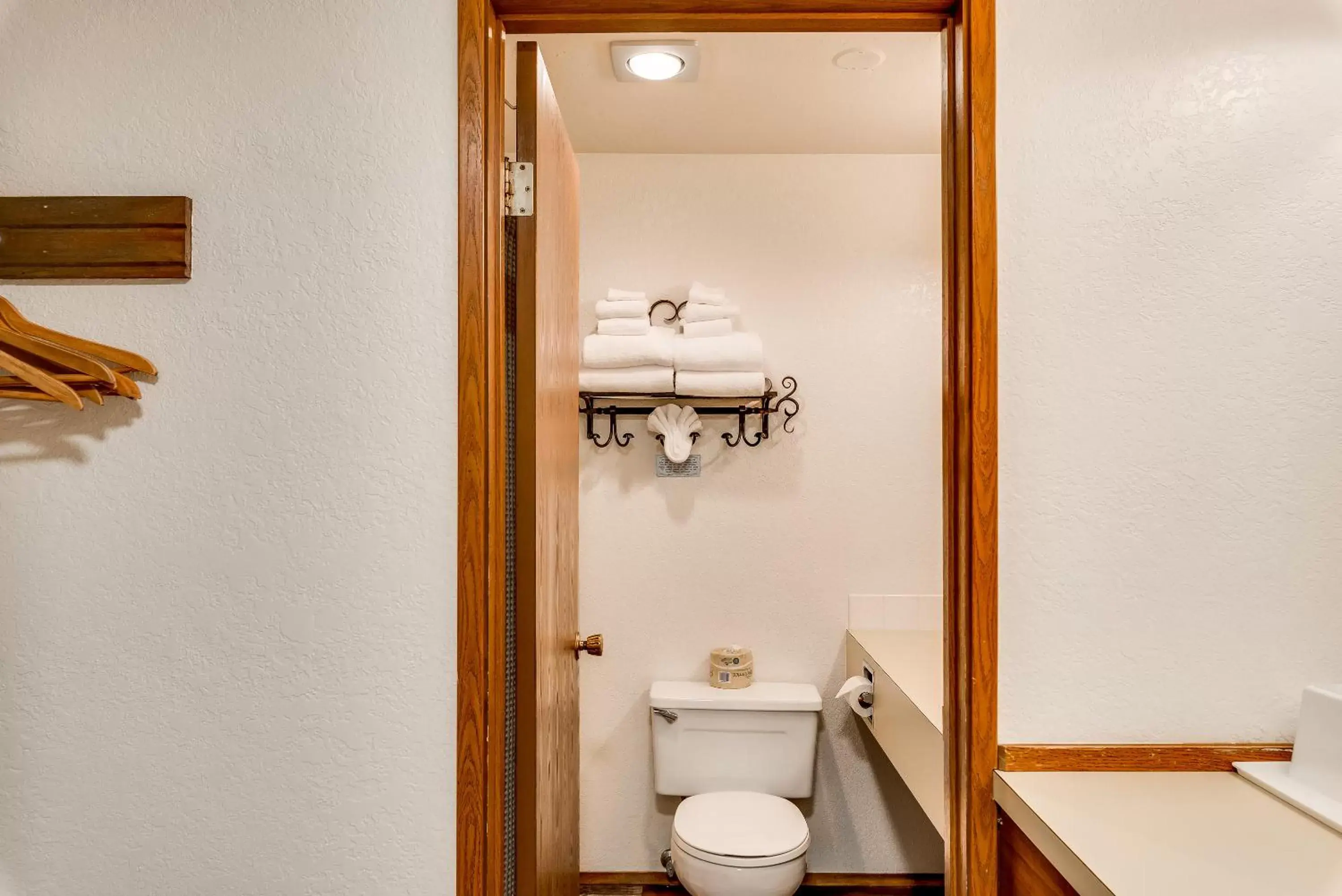 Bathroom in Alpine Rivers Inn