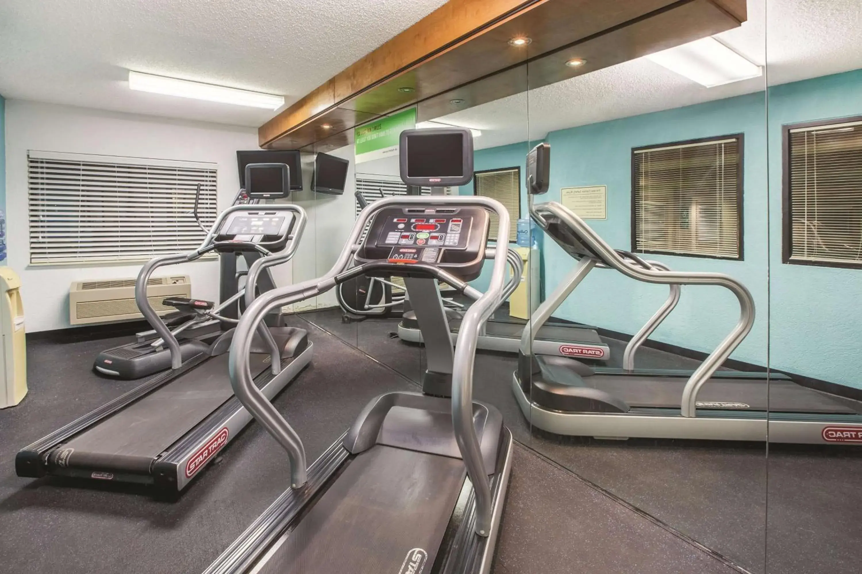 Fitness centre/facilities, Fitness Center/Facilities in La Quinta Inn & Suites by Wyndham Erie