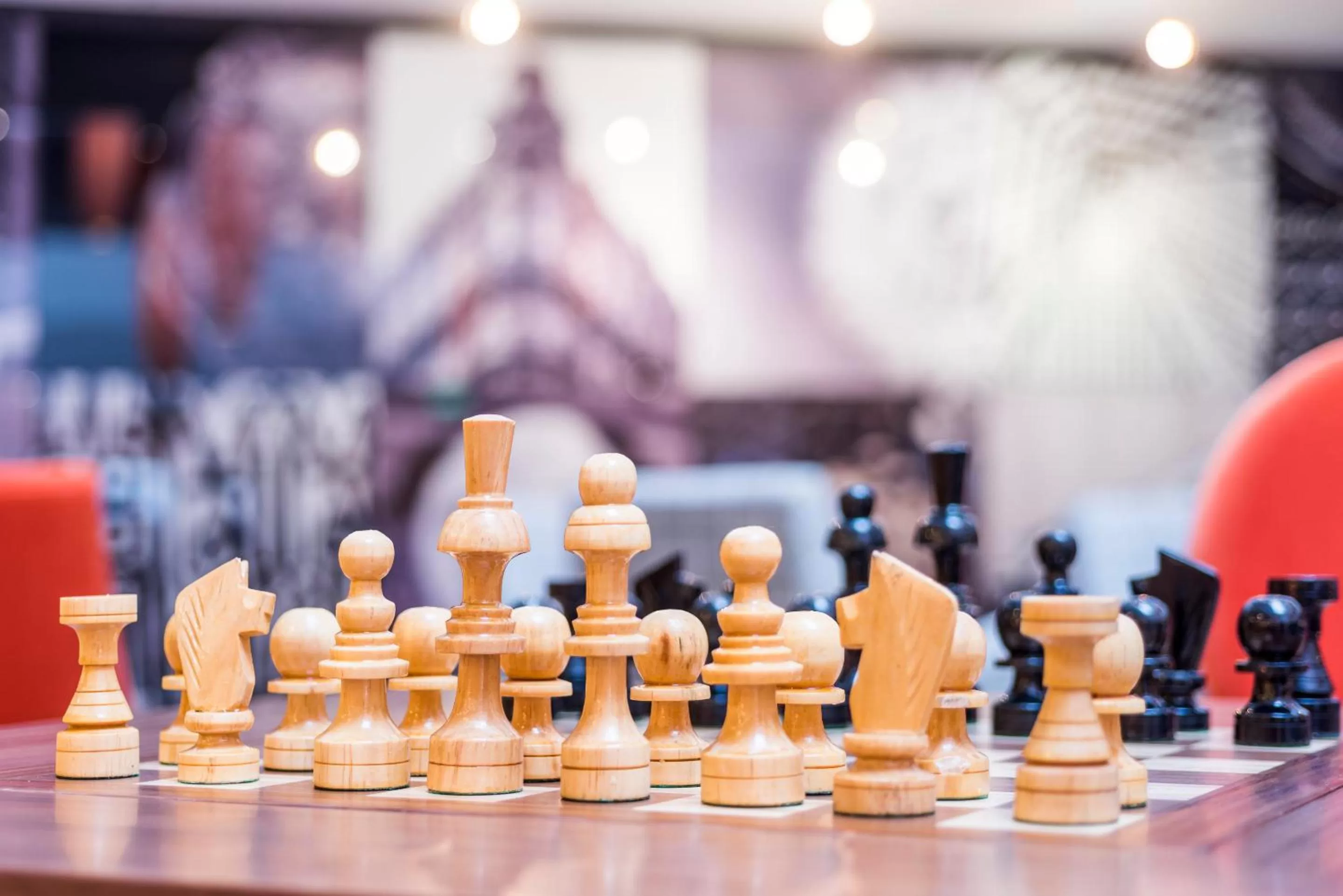 Business facilities in Cosmos 100 Executive