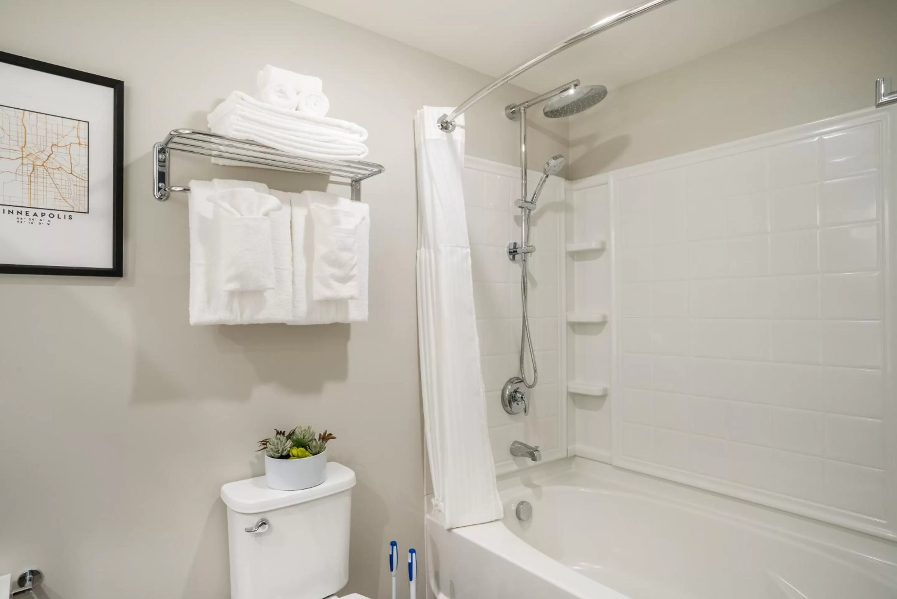 Bathroom in Mint House Minneapolis - Downtown West