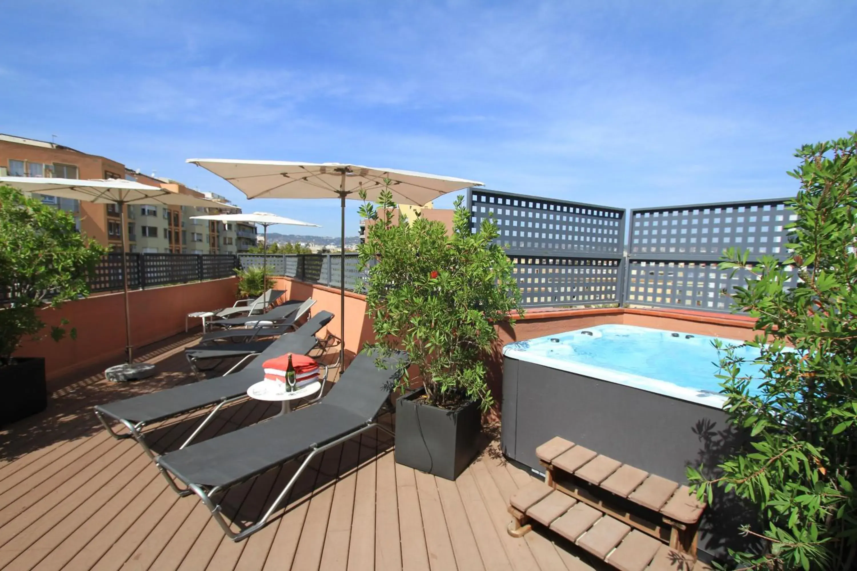 Balcony/Terrace, Pool View in Hotel Garbi Millenni