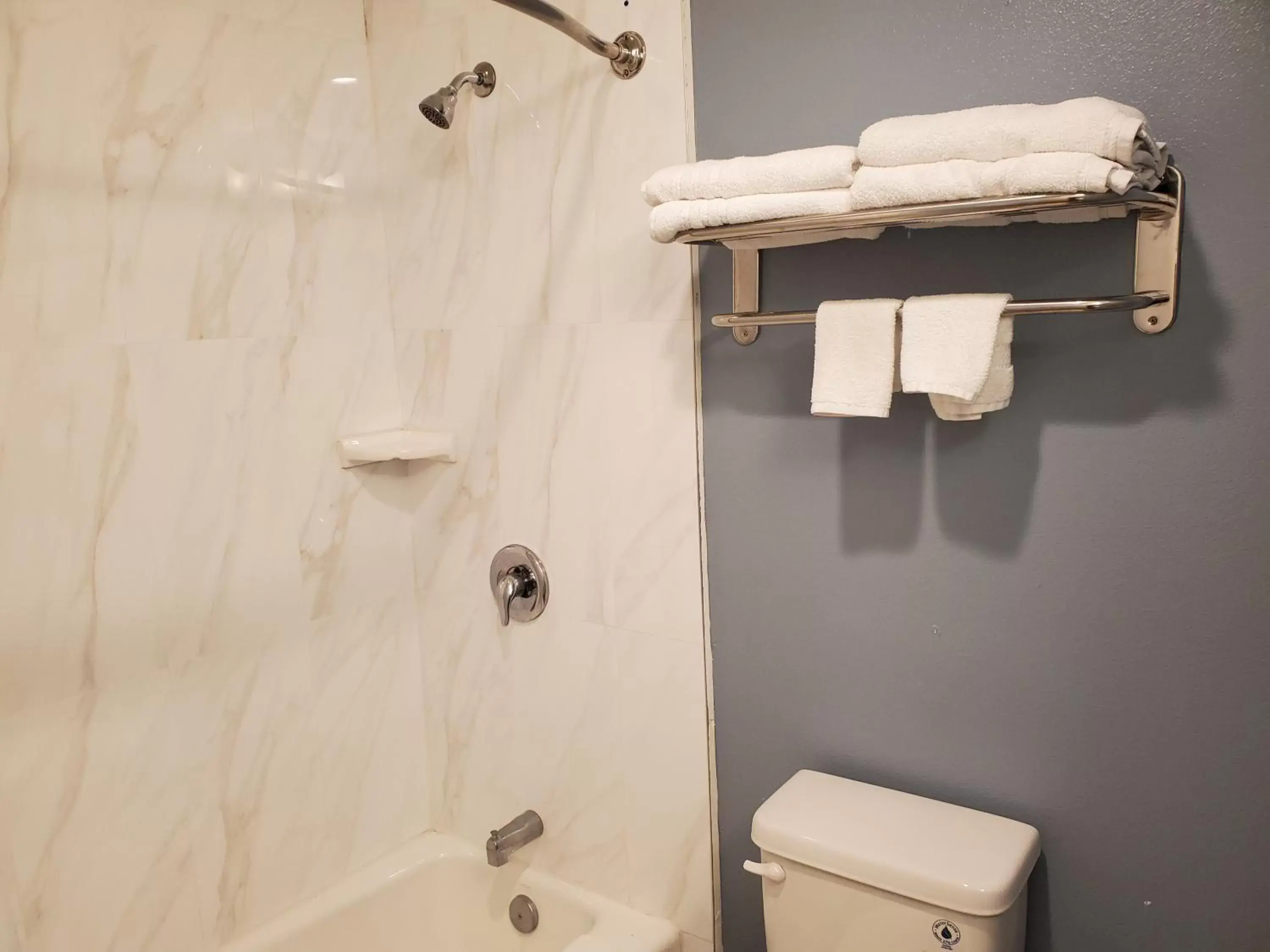 Bathroom in Ocean Surf Inn & Suites