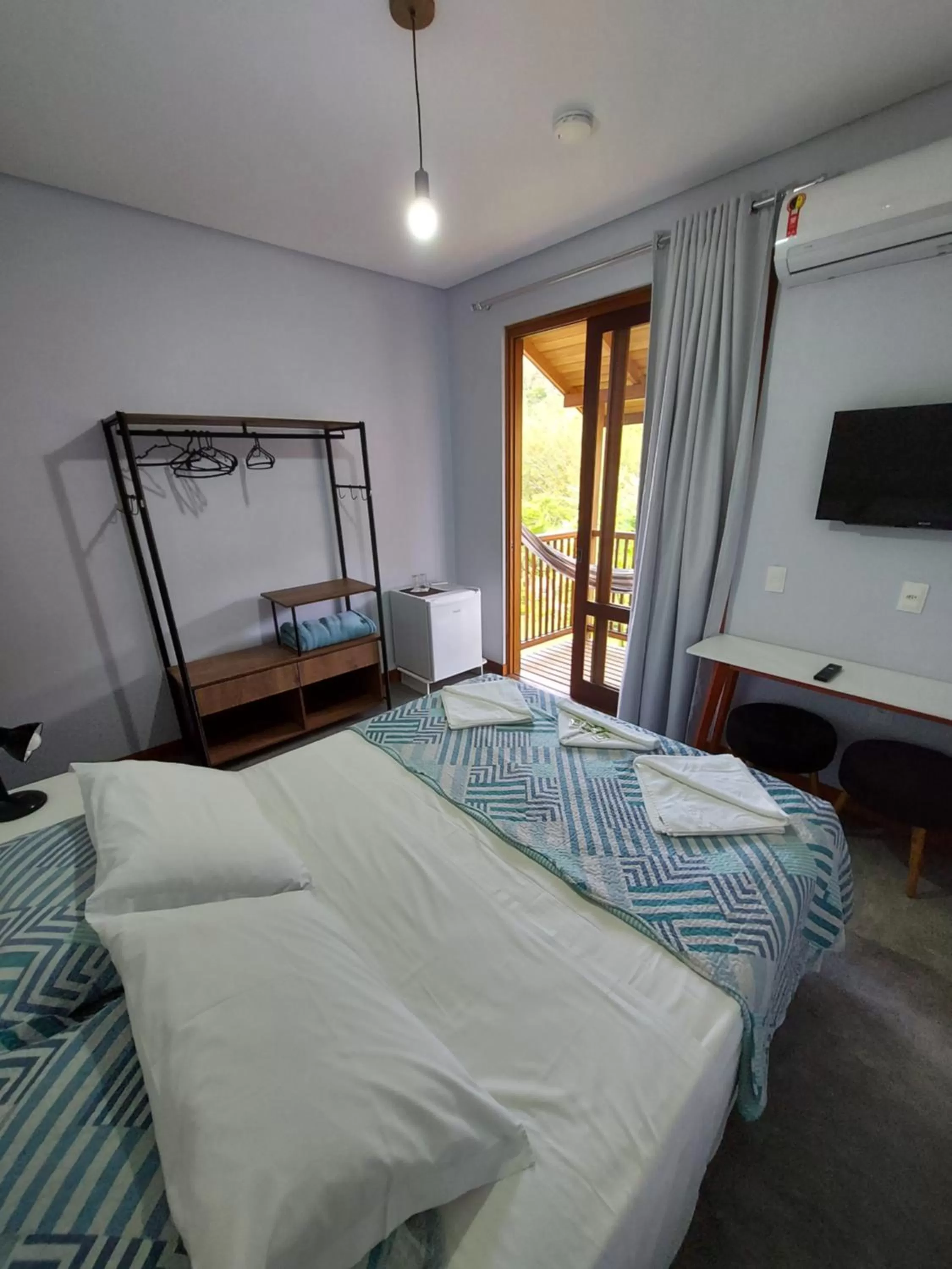 Photo of the whole room, Bed in Refúgio 755