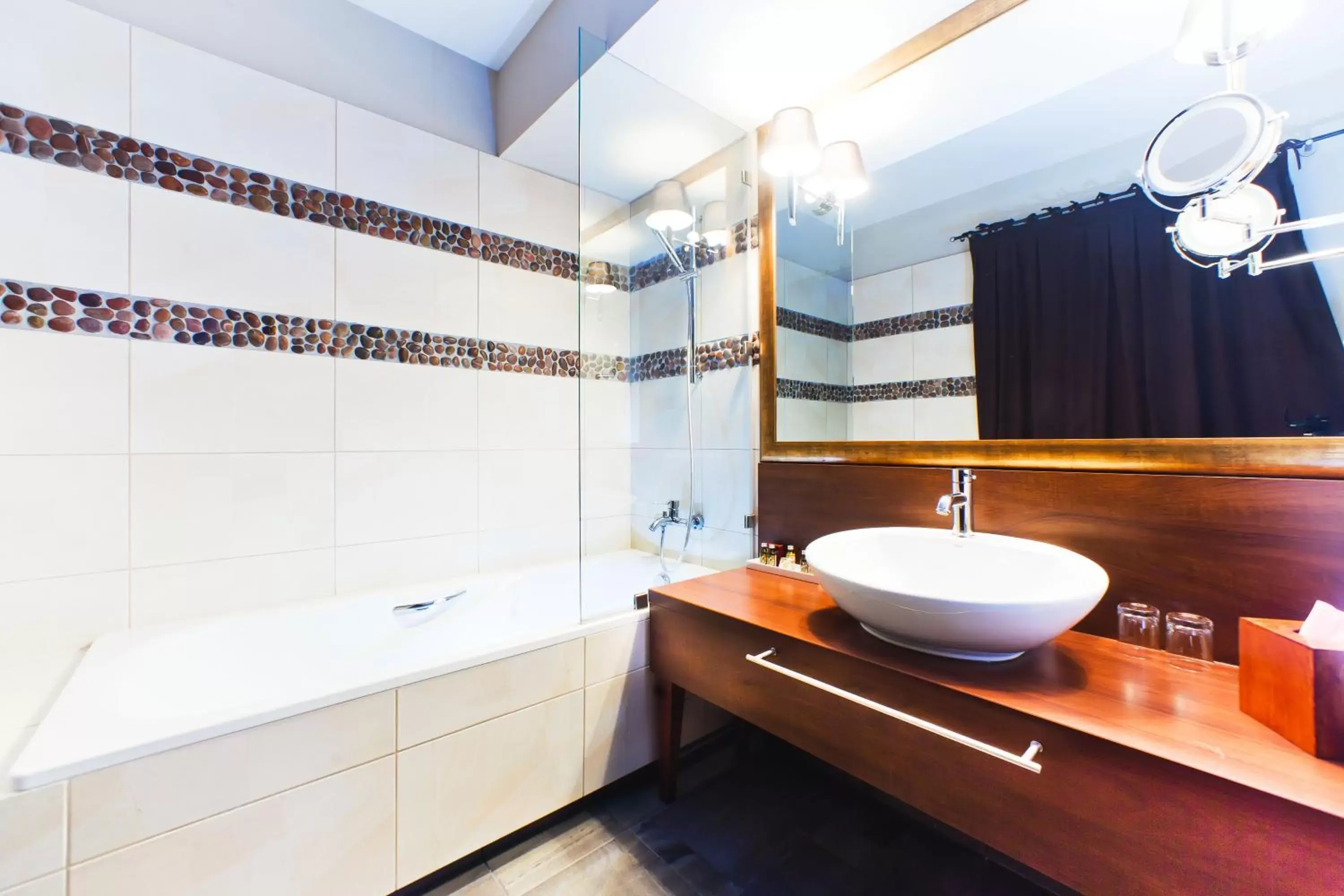 Bathroom in Grand Hotel Boutique