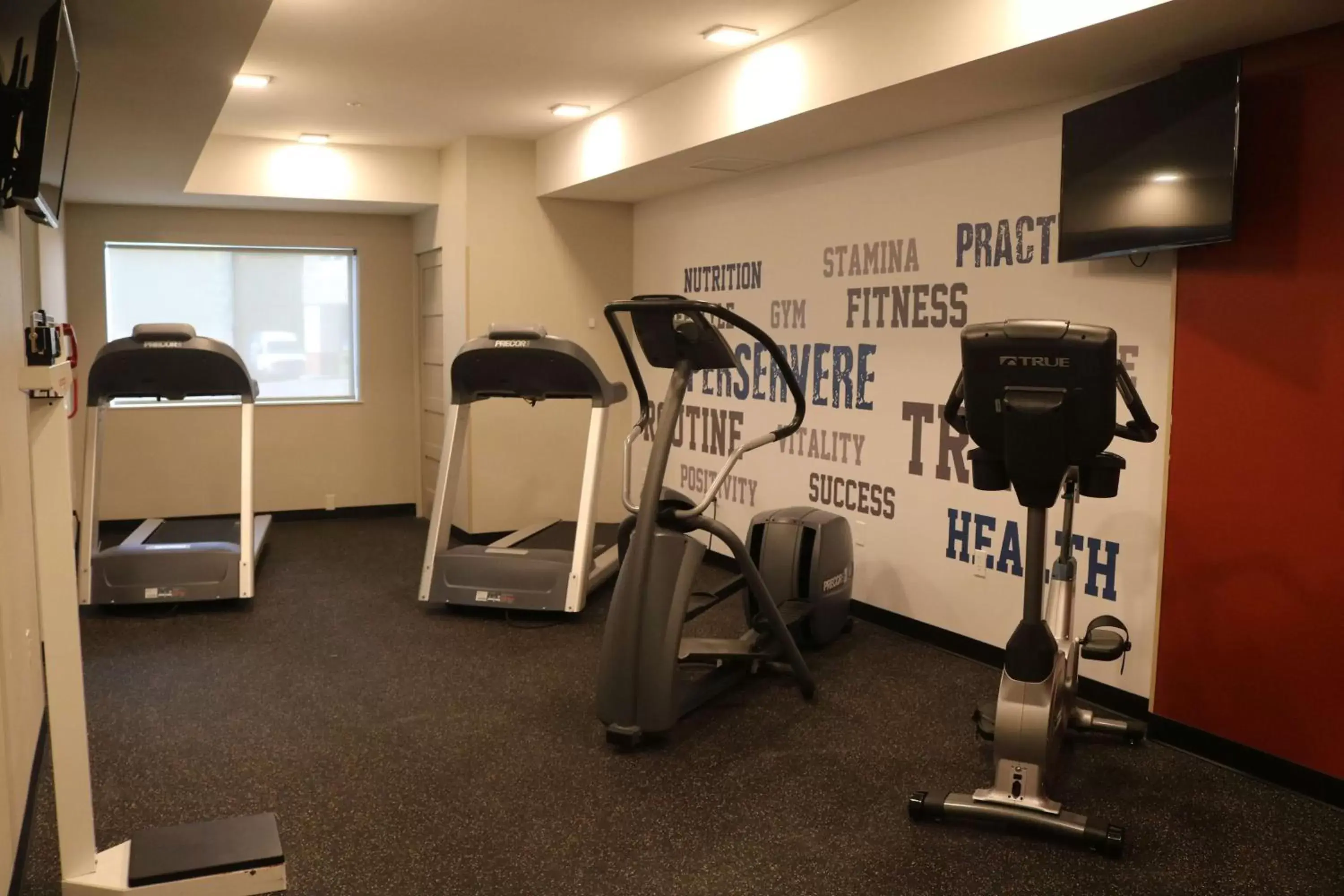 Fitness centre/facilities, Fitness Center/Facilities in Best Western Plus Portland Airport Hotel & Suites