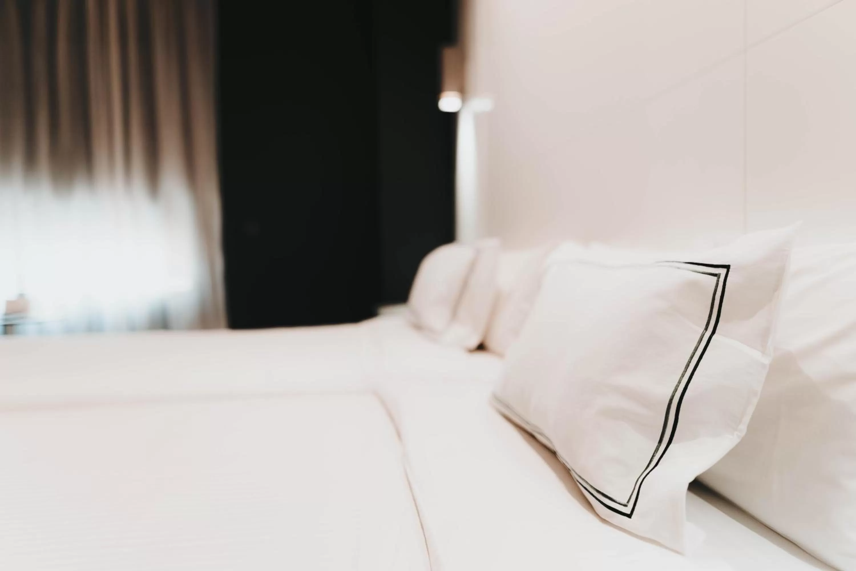 Bed in Hotel Málaga Nostrum Airport