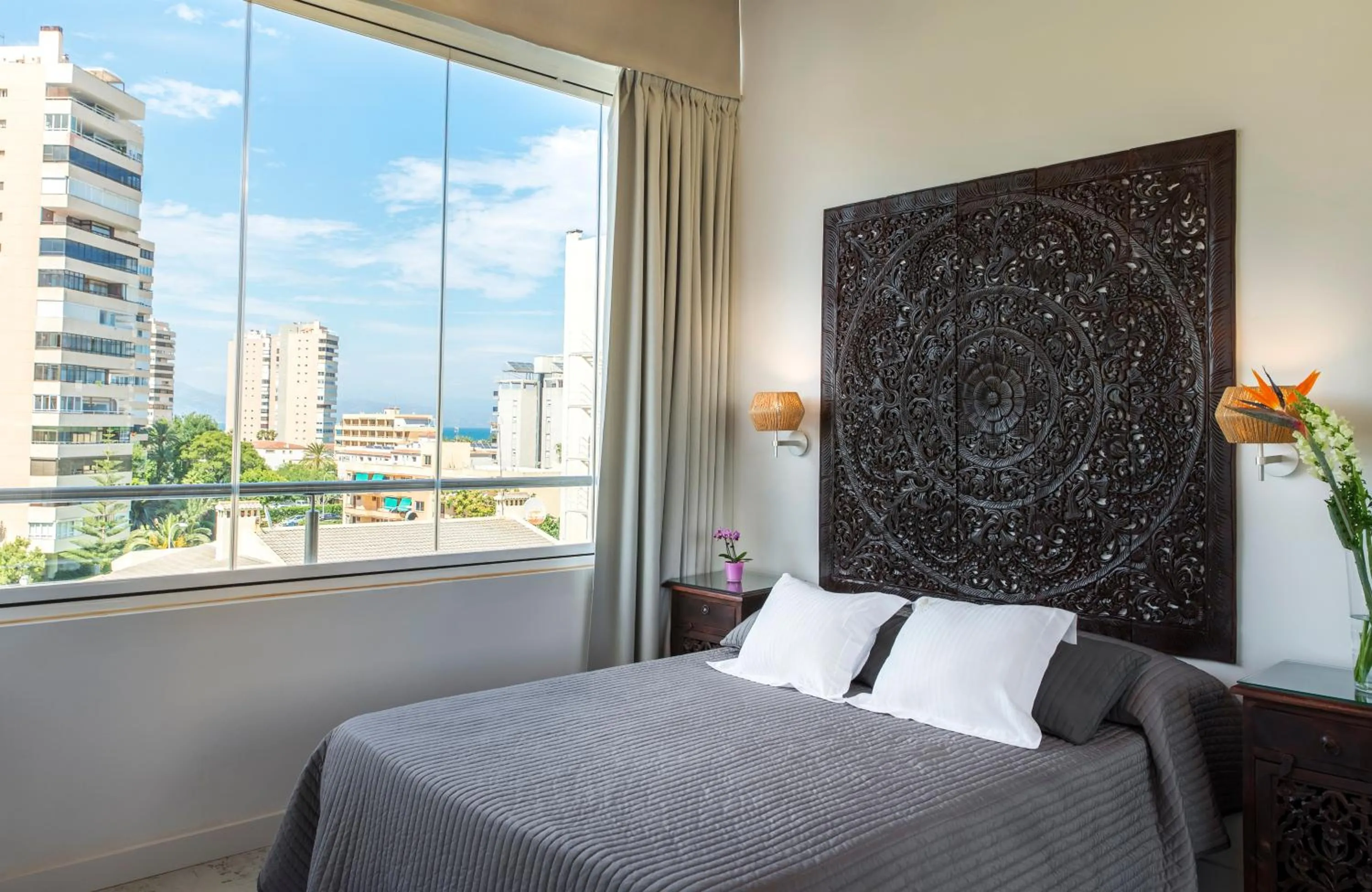 City view, Bed in Essence Hotel Boutique