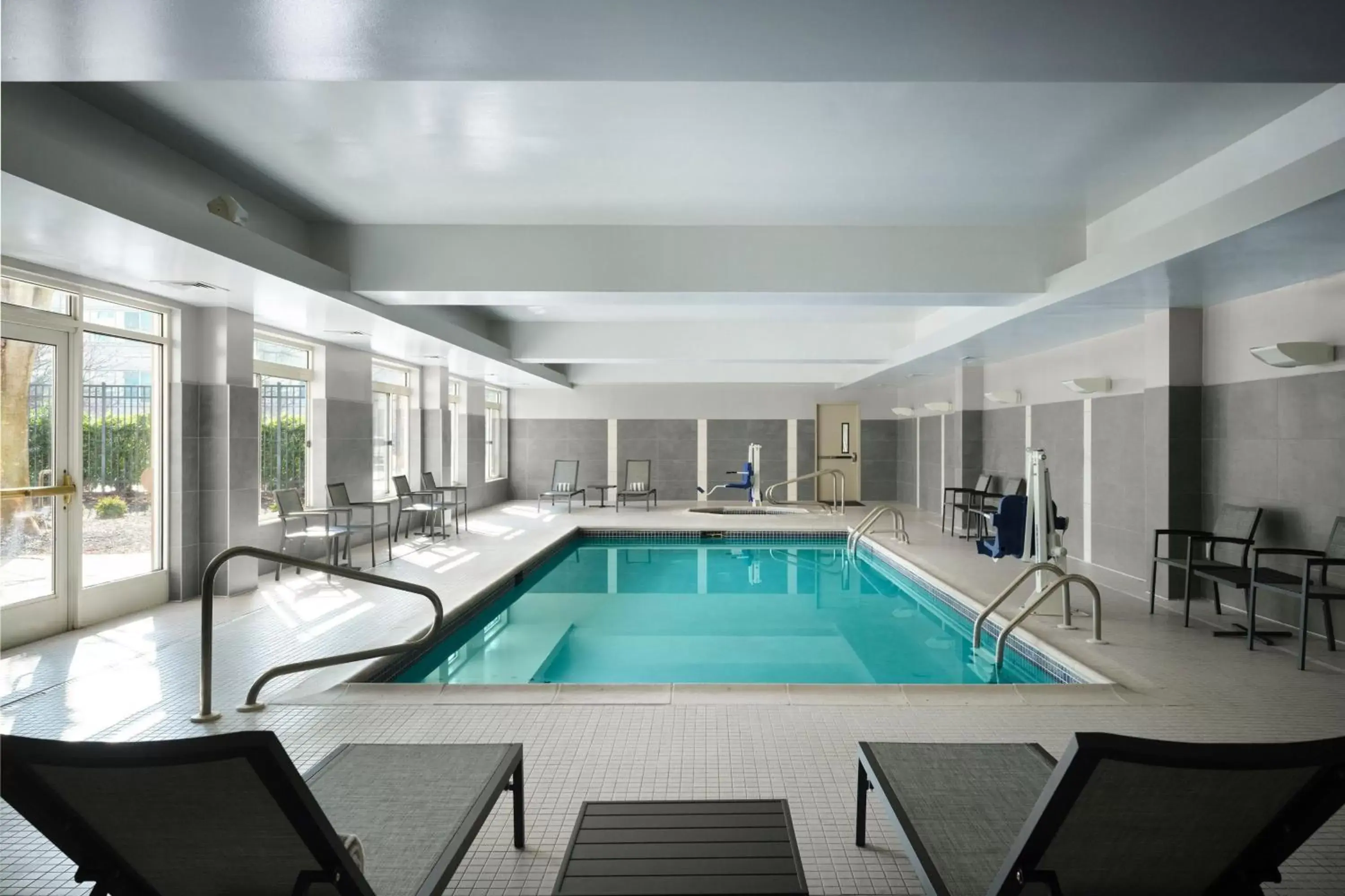 Swimming Pool in Residence Inn Philadelphia Conshohocken