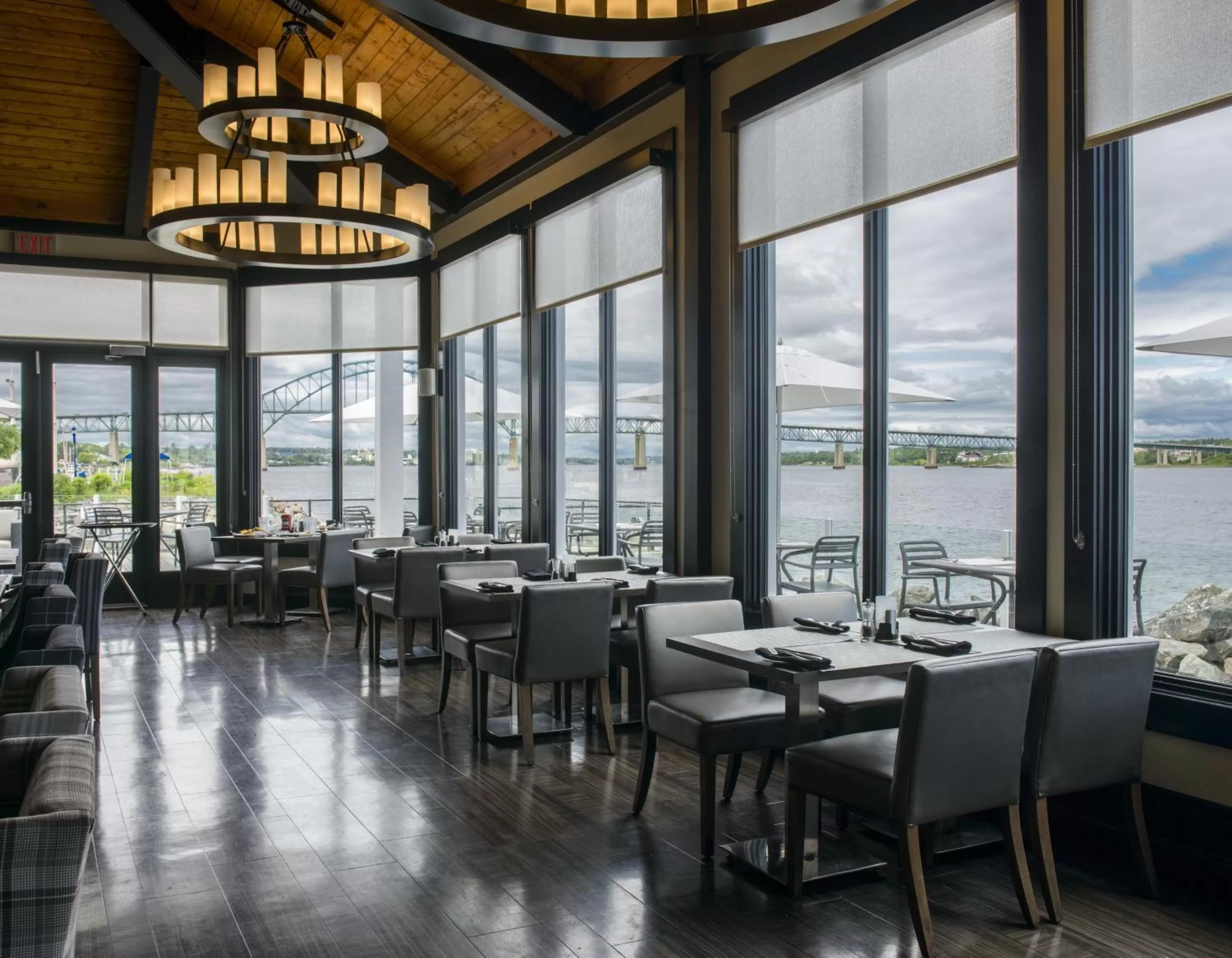 Restaurant/places to eat in Rodd Miramichi