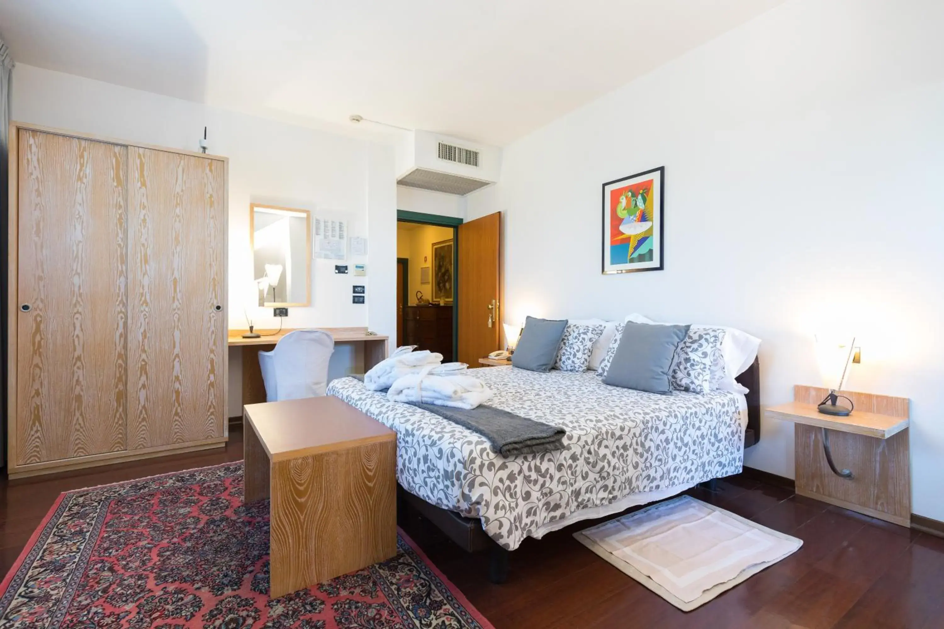 Bedroom, Seating Area in Hotel Logonovo