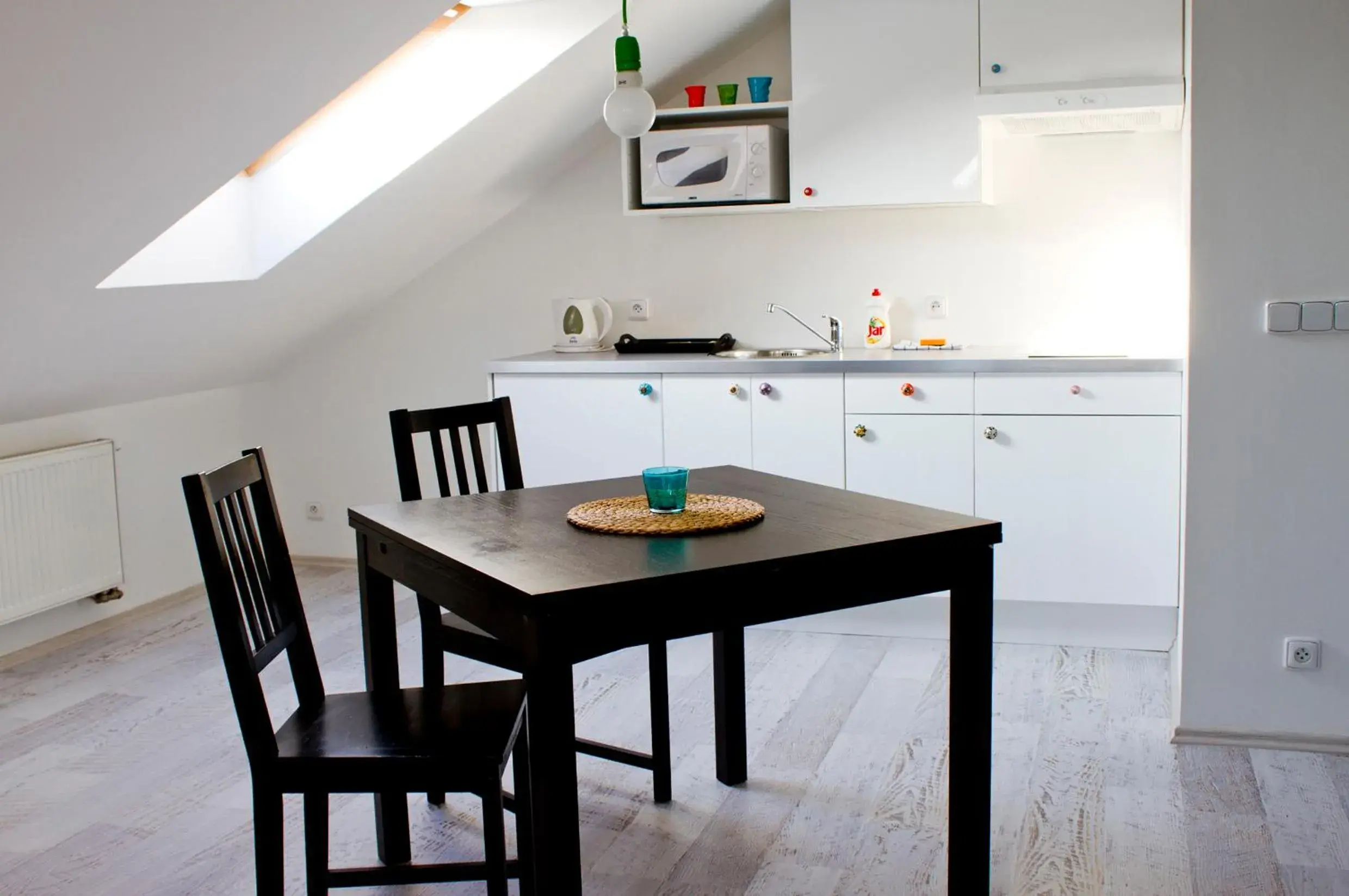 Kitchen or kitchenette, Dining Area in Royal Court Legerova