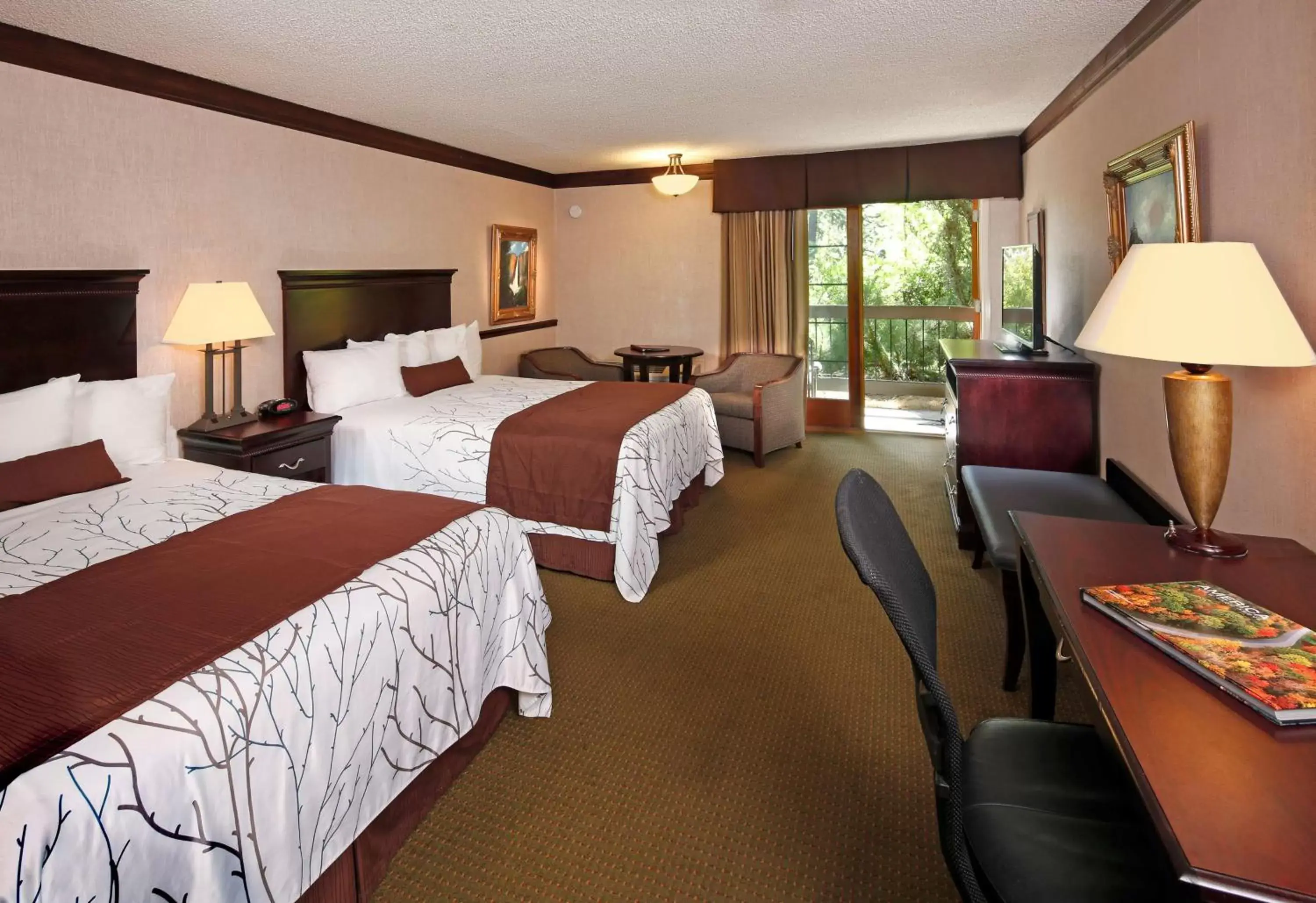 Photo of the whole room in Best Western Plus Yosemite Gateway Inn