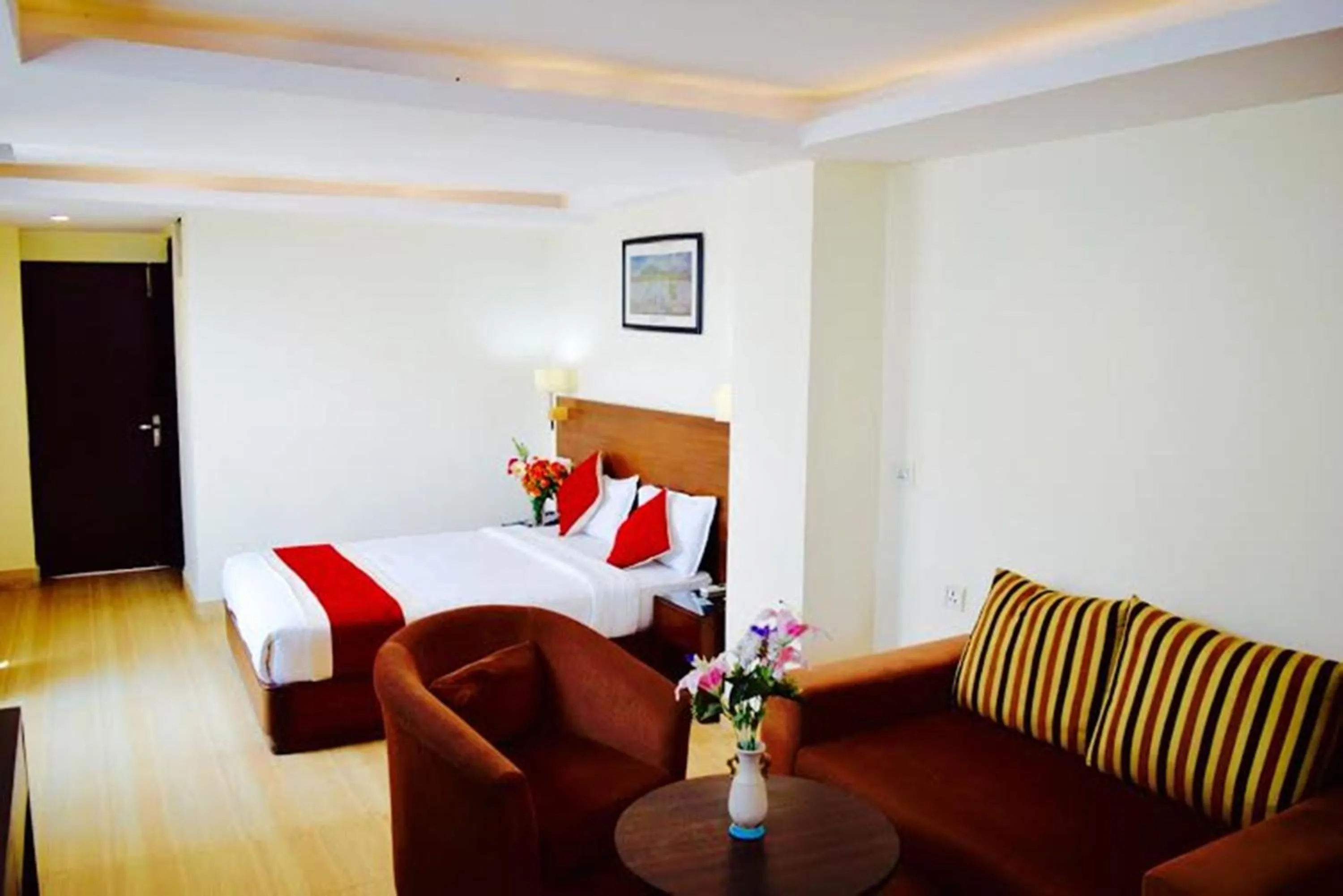 Bedroom, Bed in Hotel Regal Airport