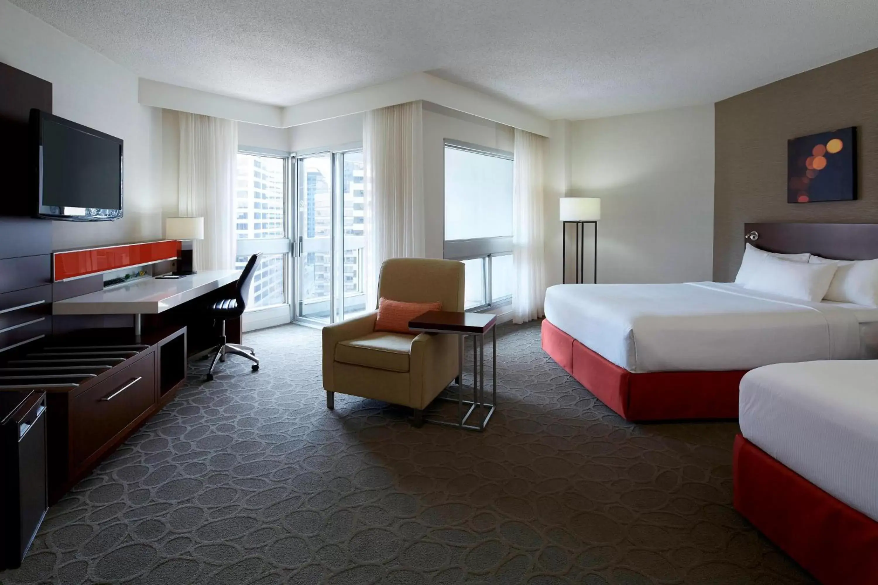 Photo of the whole room in Delta Hotels by Marriott Montreal
