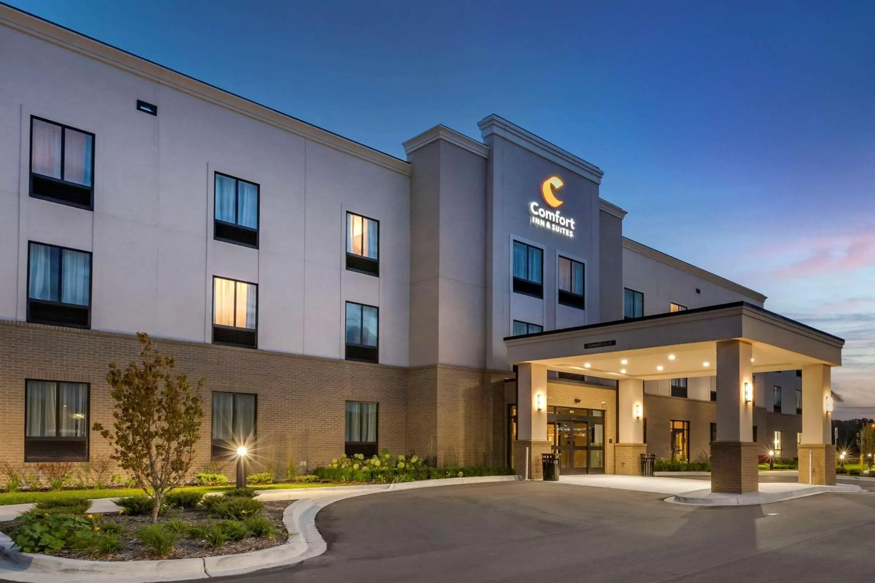 Off site, Property Building in Comfort Inn & Suites