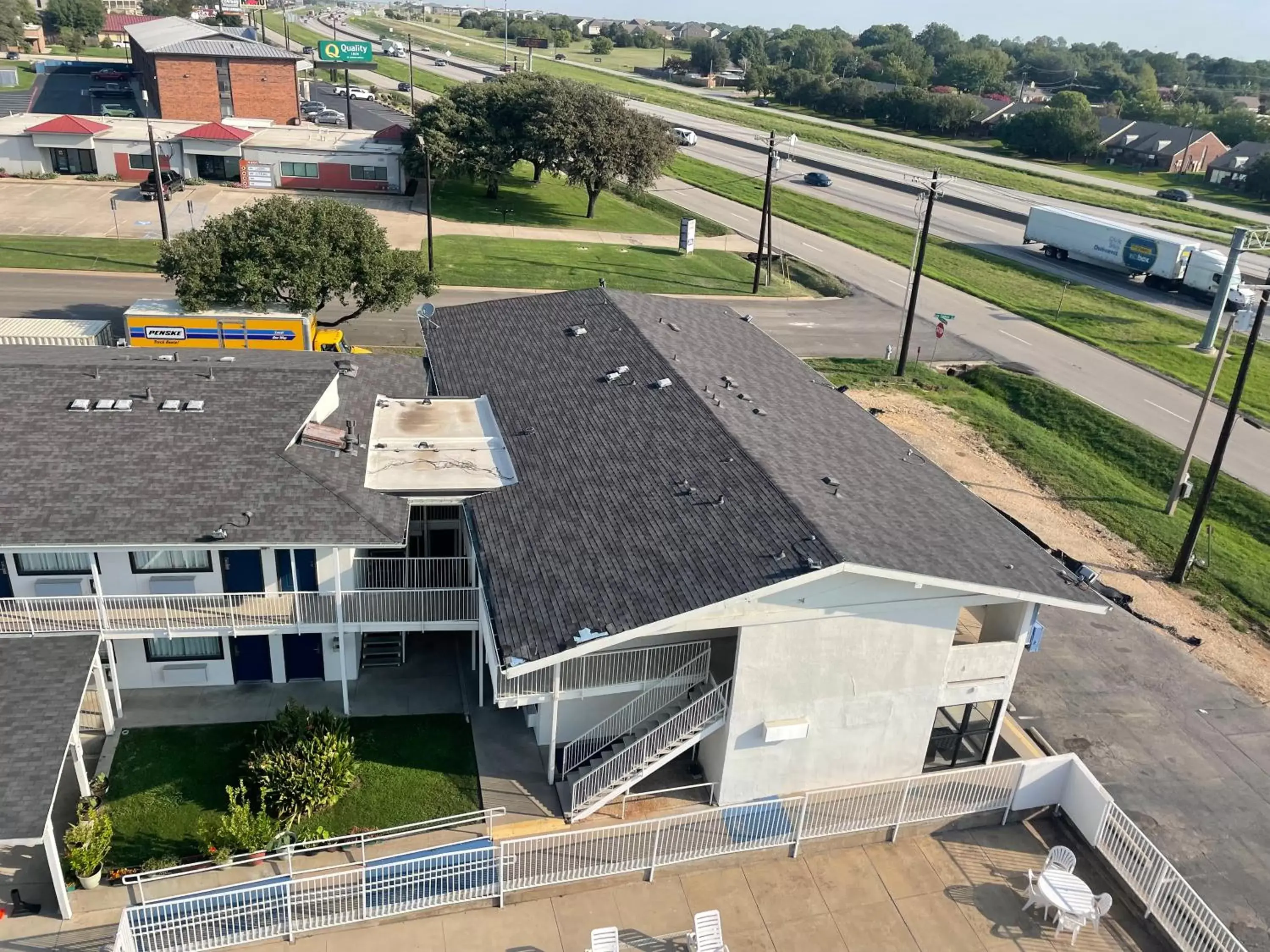 Bird's-eye View in Motel 6 Denton, TX - UNT