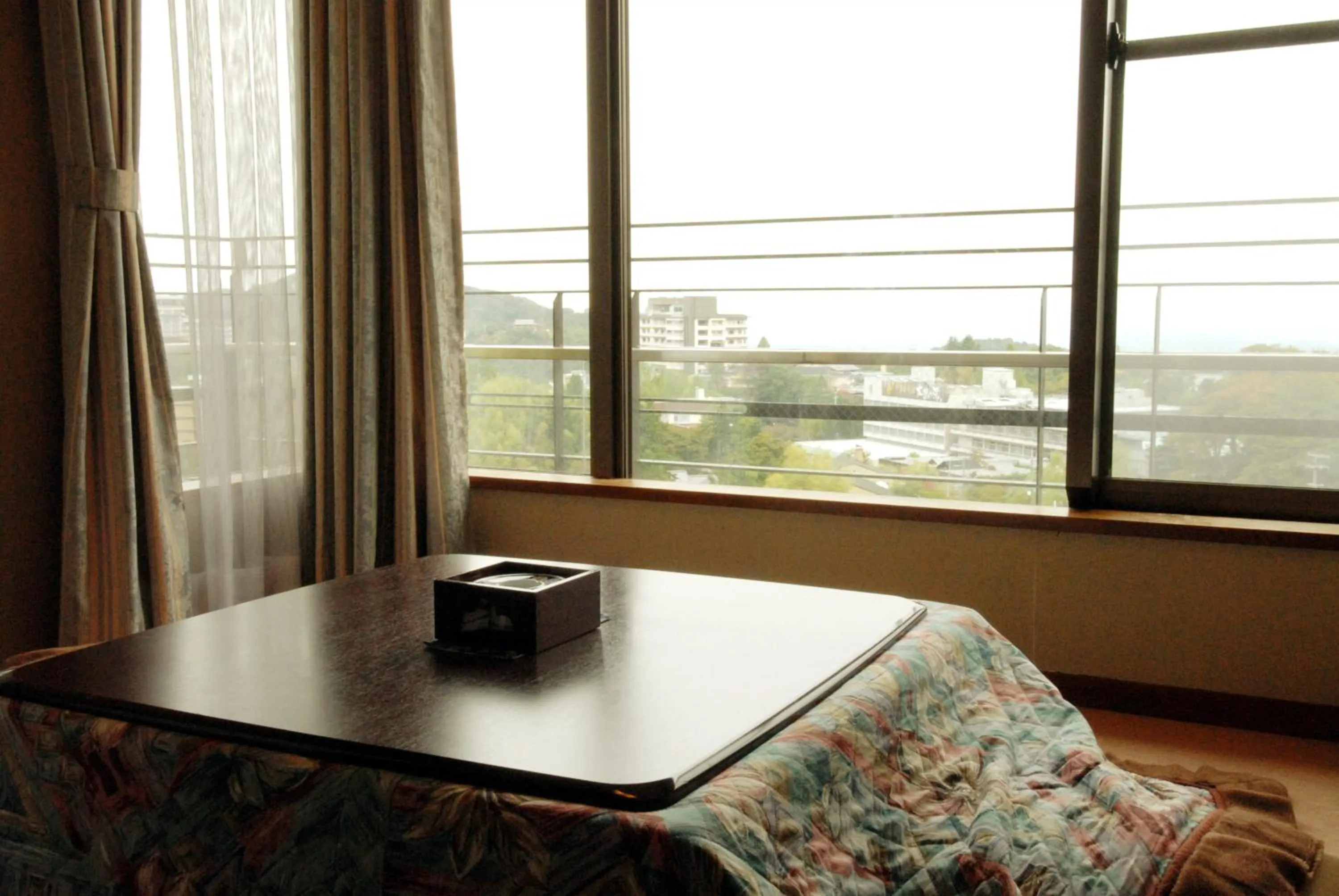 Seating area in Arima Onsen Taketoritei Maruyama
