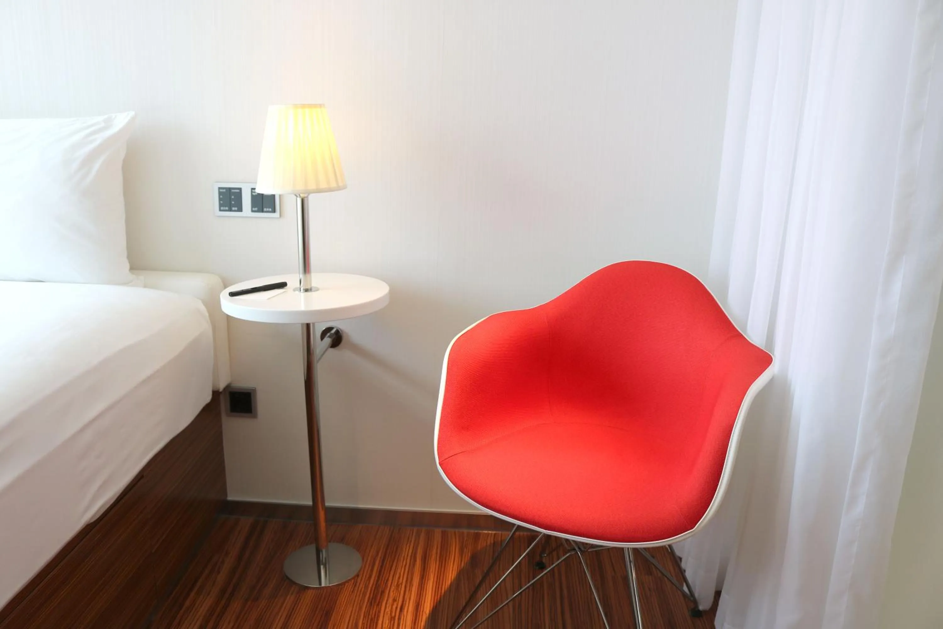 Property building, Bed in YaTi by Artyzen Hongqiao Shanghai - Korean Street