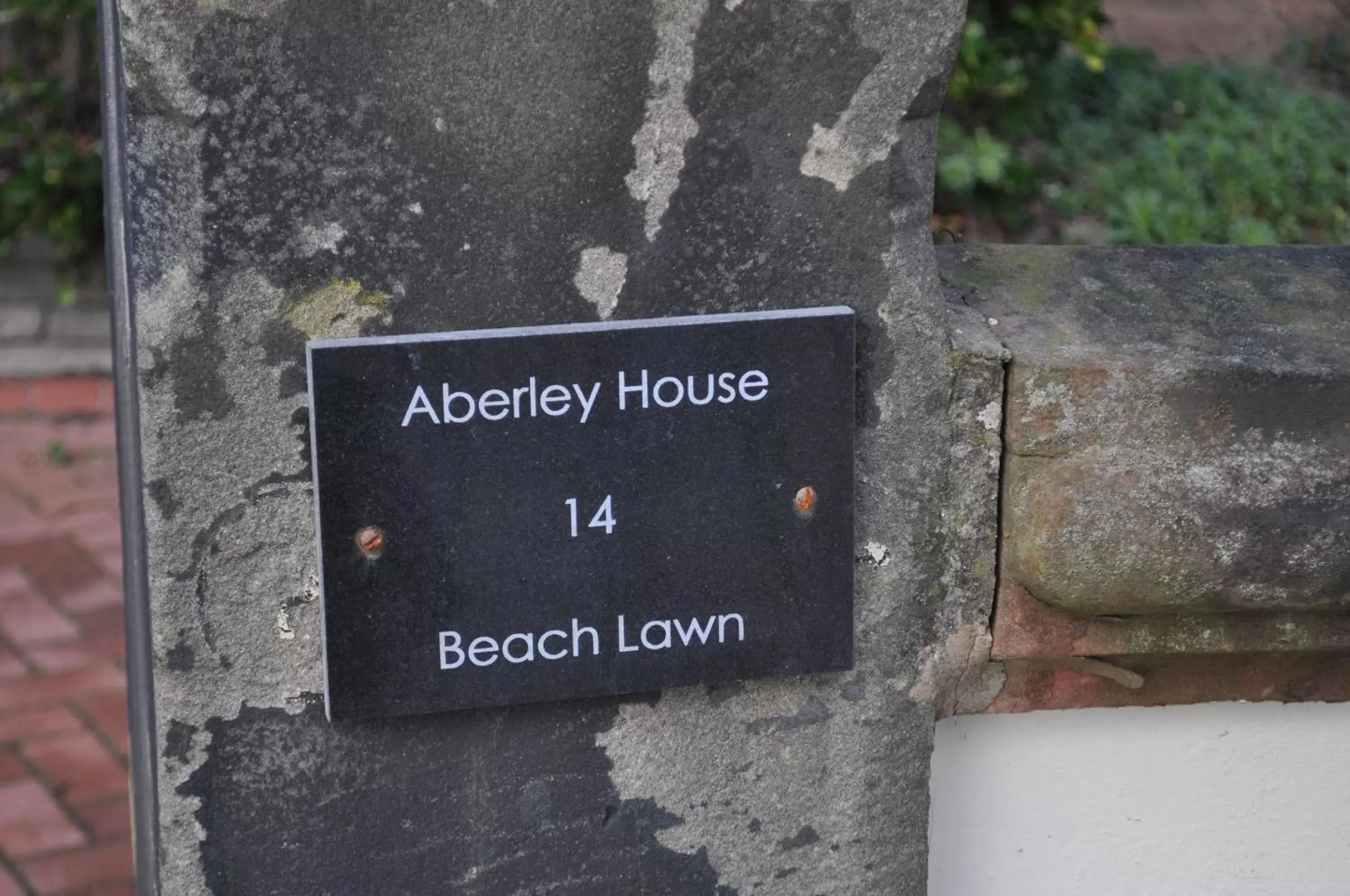 Logo/Certificate/Sign in Aberley House
