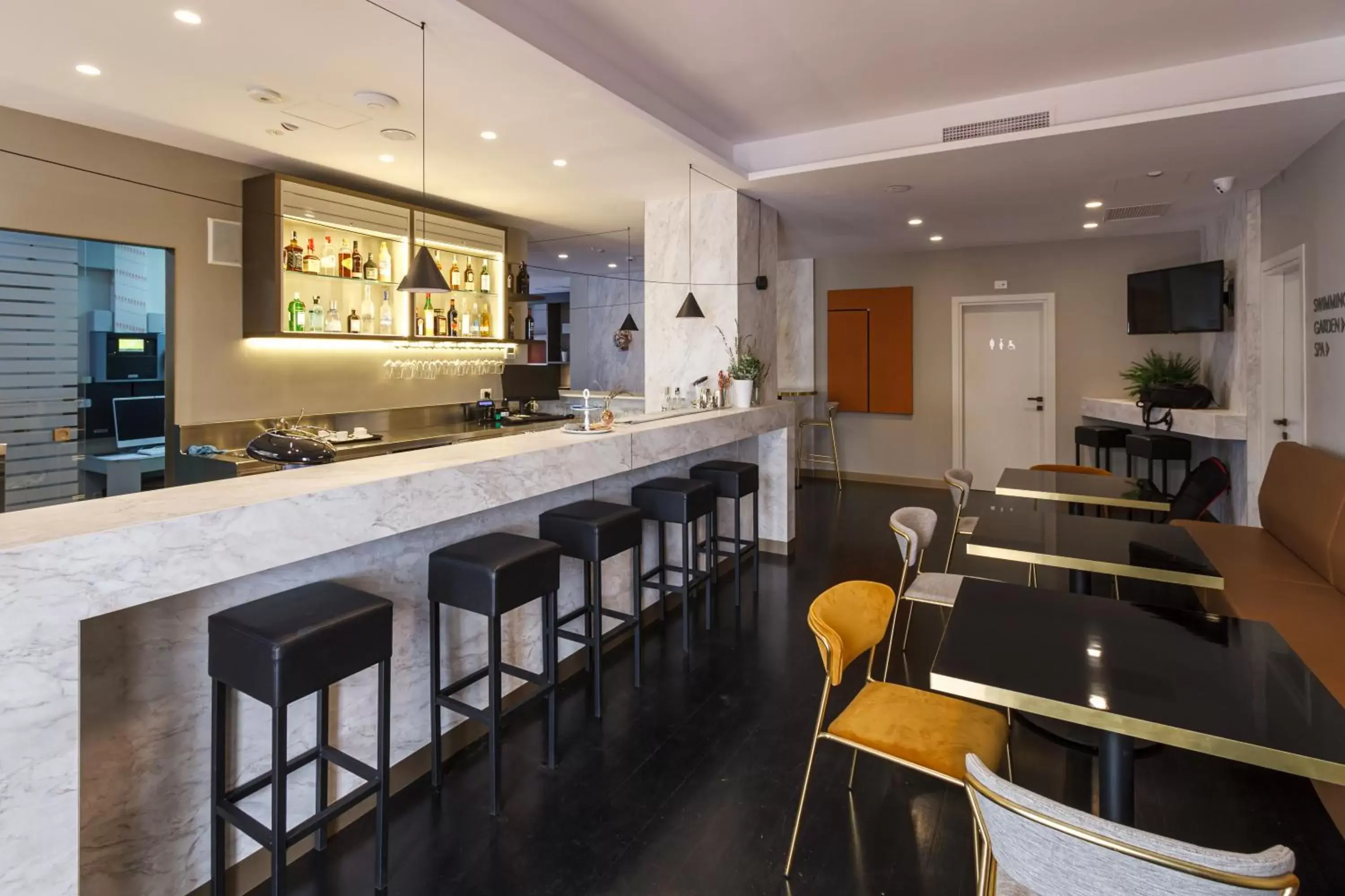 Lounge or bar in Seawater Hotel Bio & Beauty Spa Lounge or bar in Seawater Hotel Bio & Beauty Spa