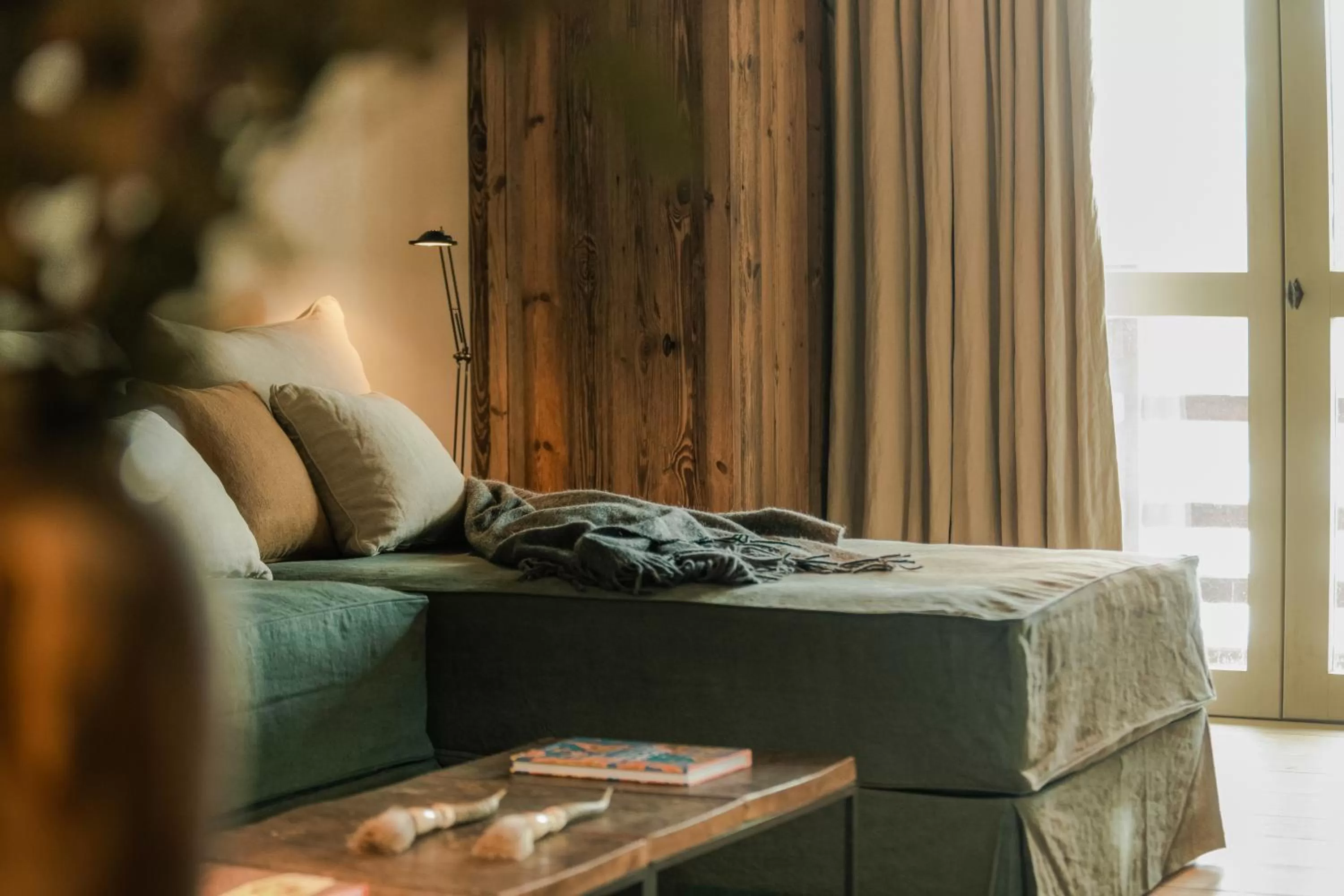 Seating area, Bed in Zannier Le Chalet