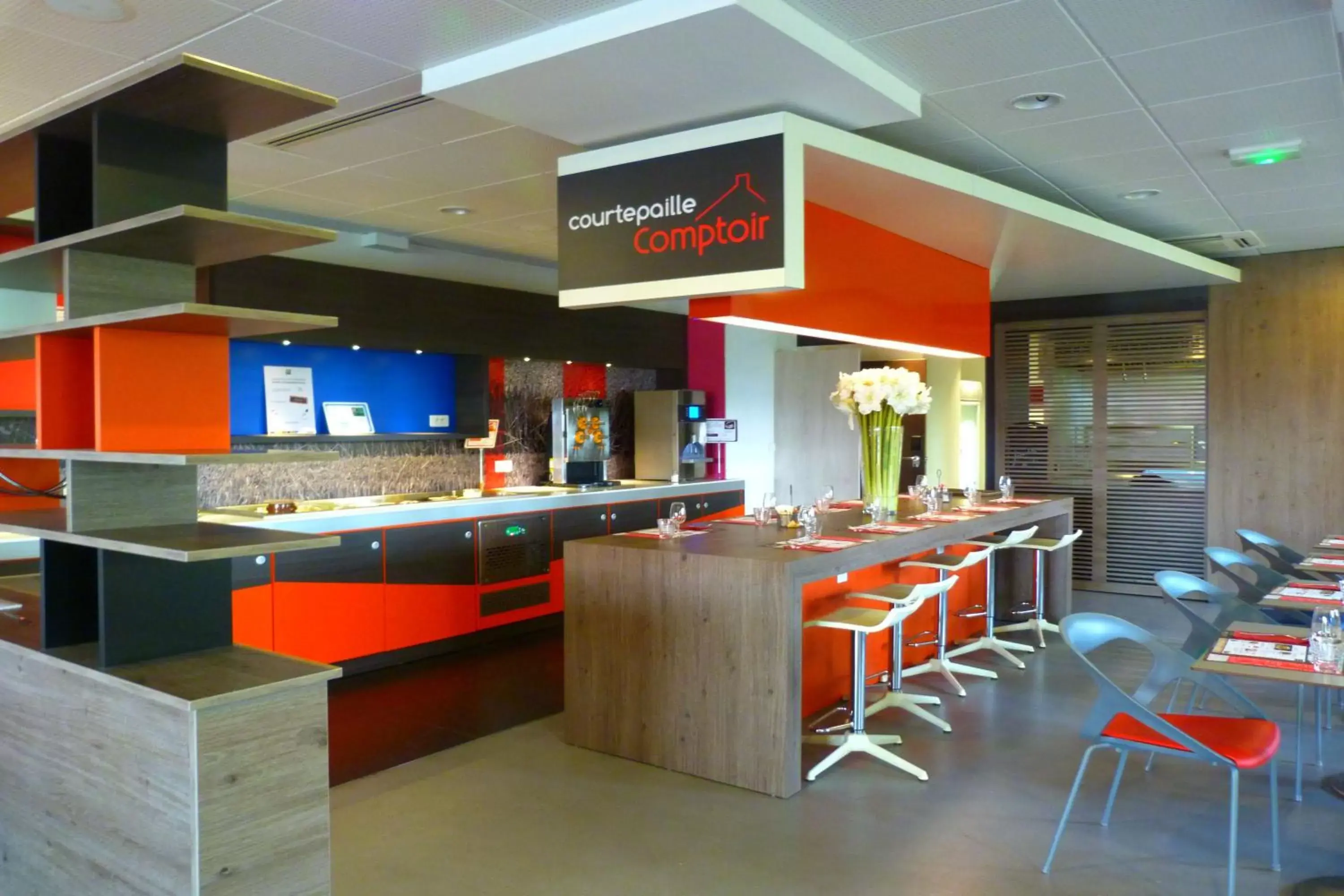Restaurant/places to eat in ibis Styles Romans-Valence Gare TGV
