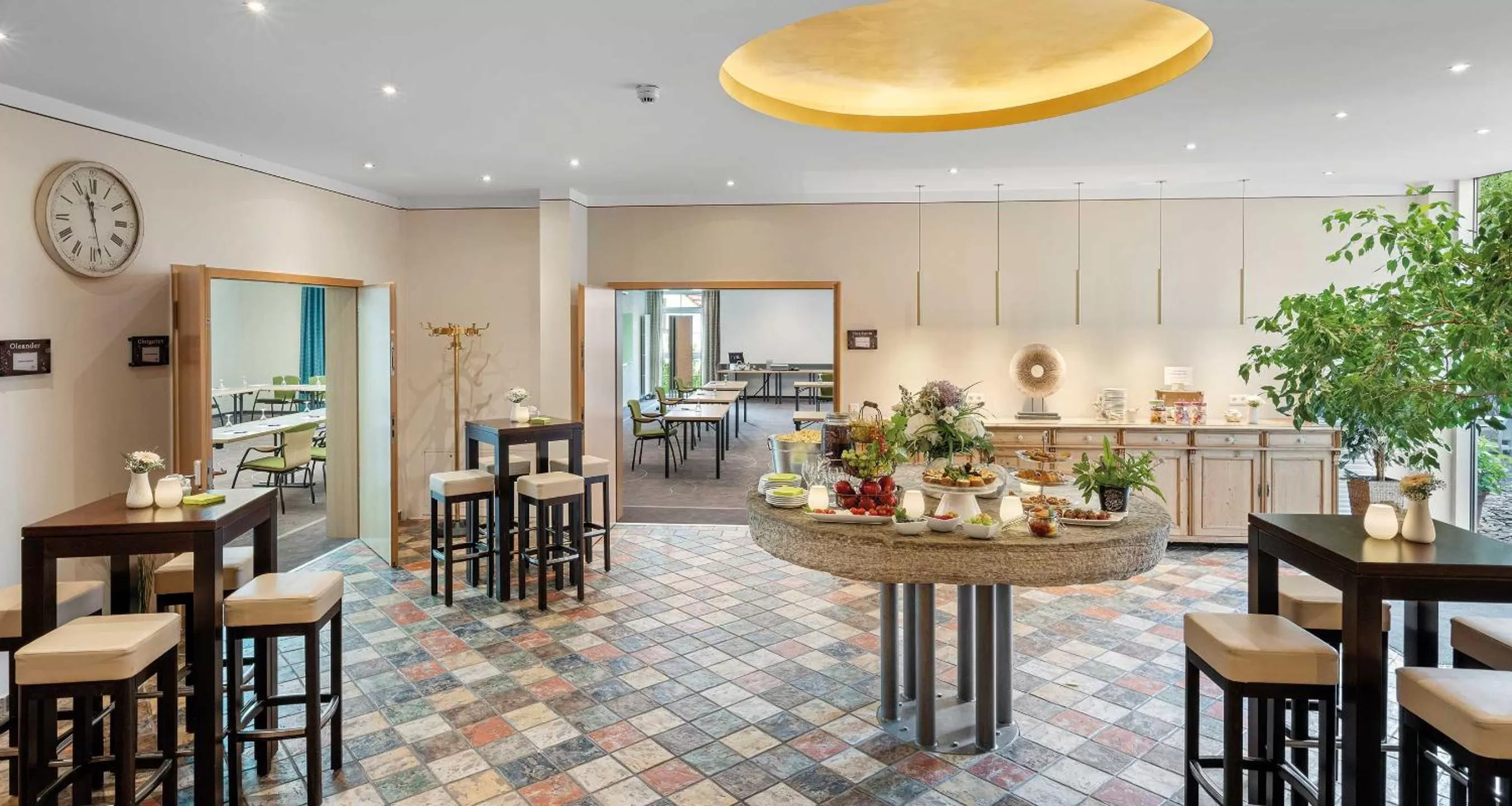 Business facilities in Pfalzhotel Asselheim