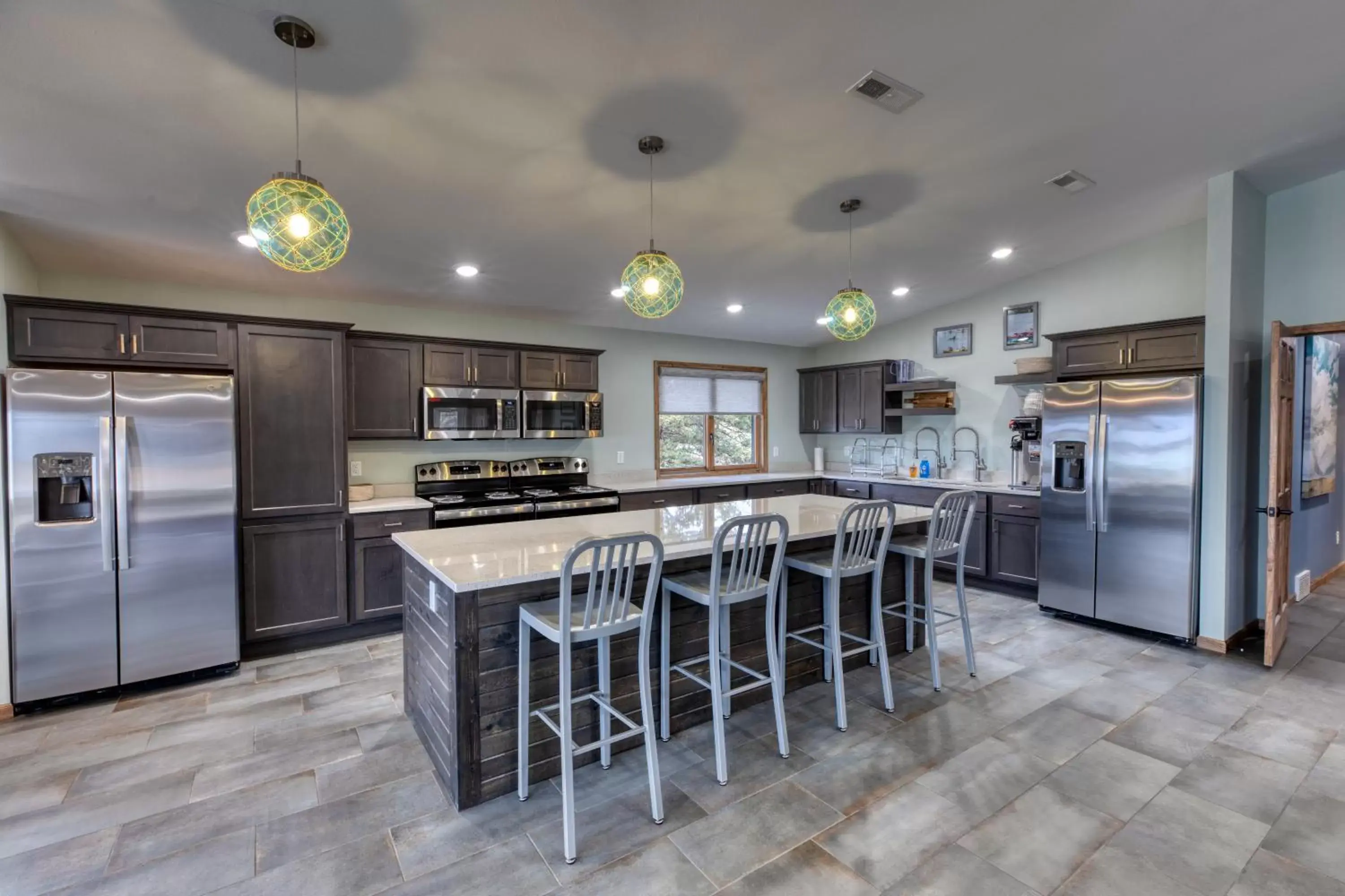 Kitchen/Kitchenette in Lewis & Clark Resort