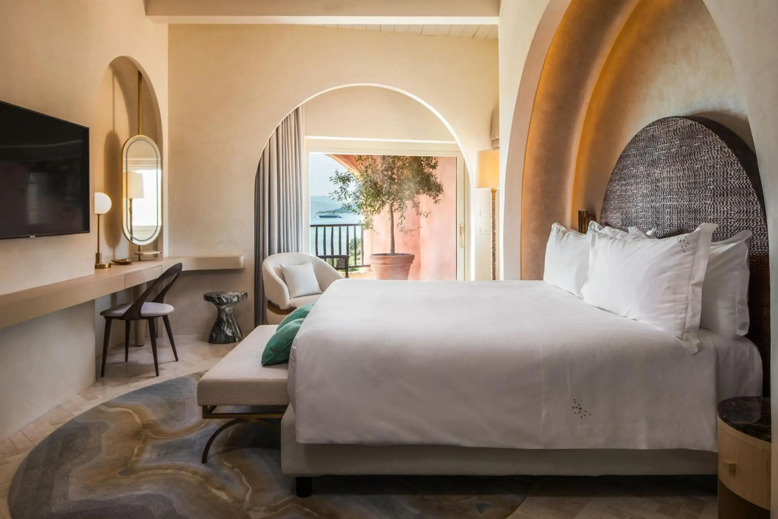Bedroom, Bed in Hotel Cala Di Volpe A Luxury Collection Hotel Costa Smeralda