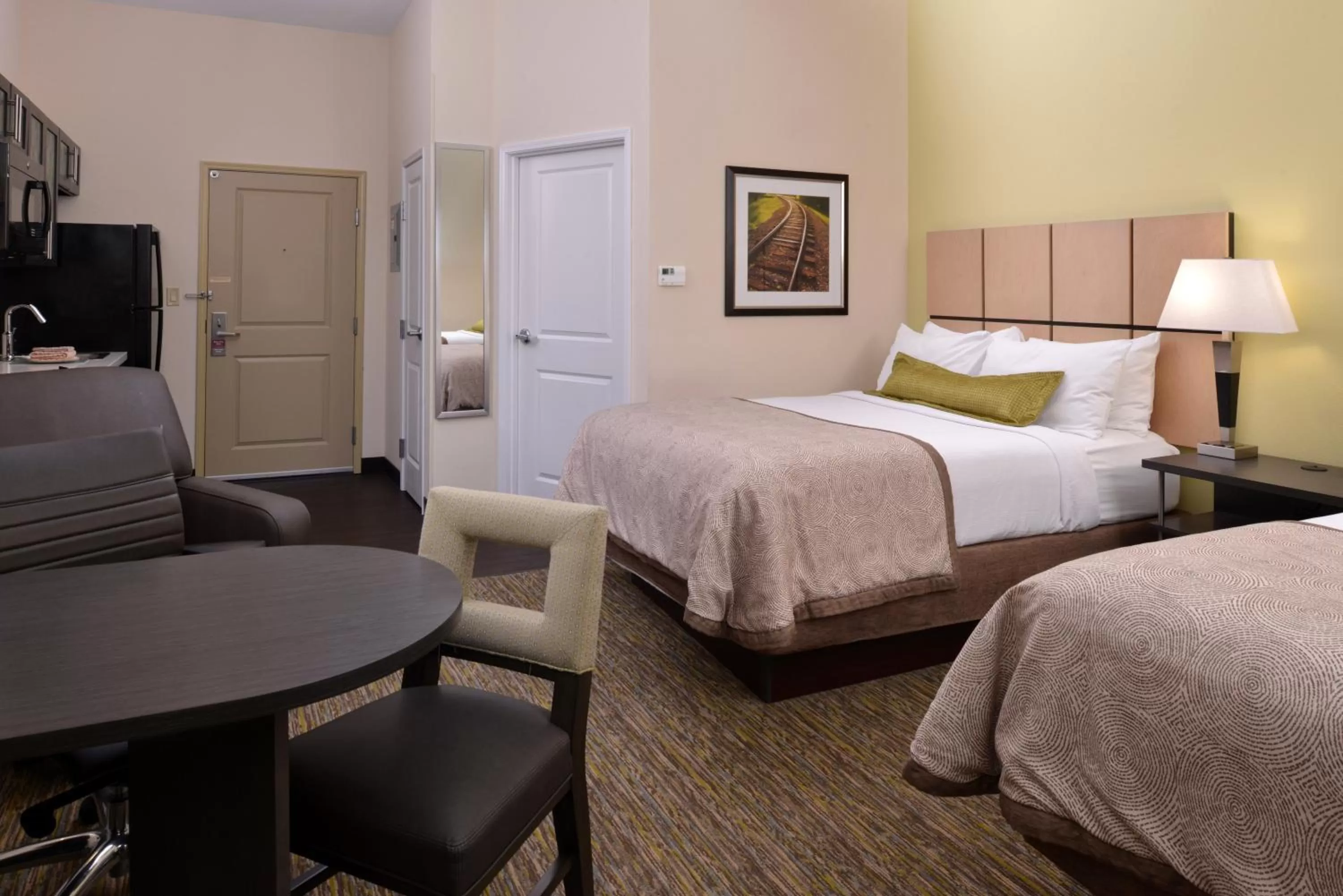 Photo of the whole room, Bed in Candlewood Suites Morgantown-Univ West Virginia by IHG